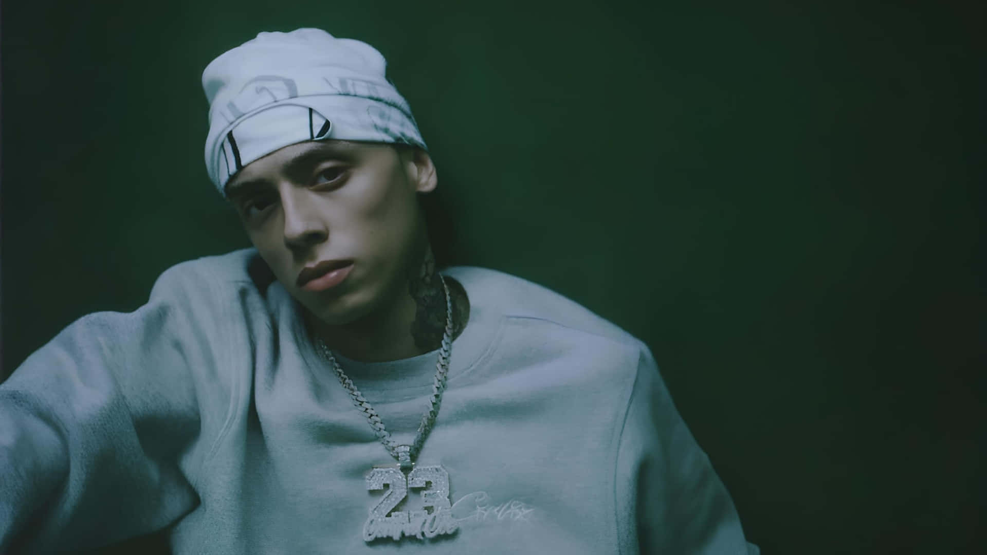 Central Cee, white beanie, grey sweatshirt, Full HD Desktop Wallpaper