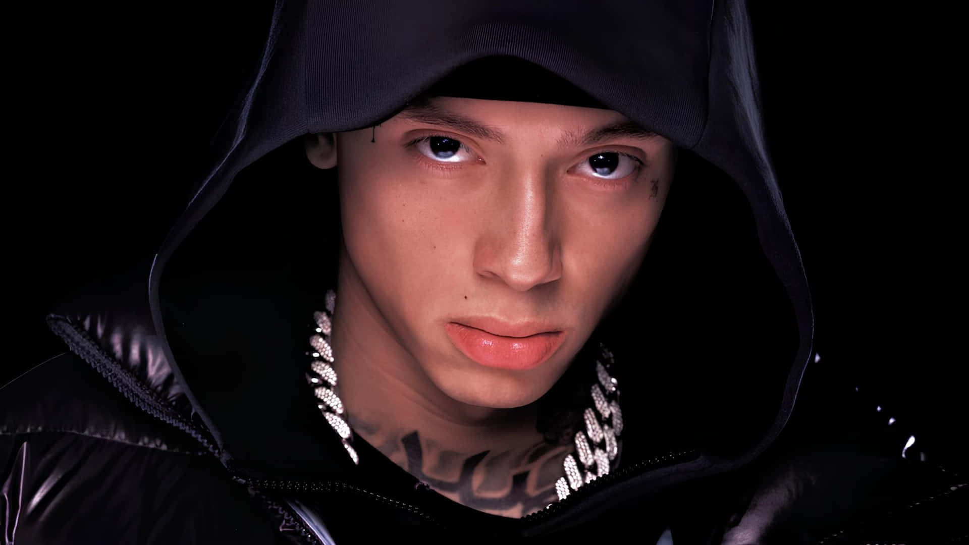 Central Cee, black hooded jacket, thick diamond chain necklace, Full HD Desktop Wallpaper