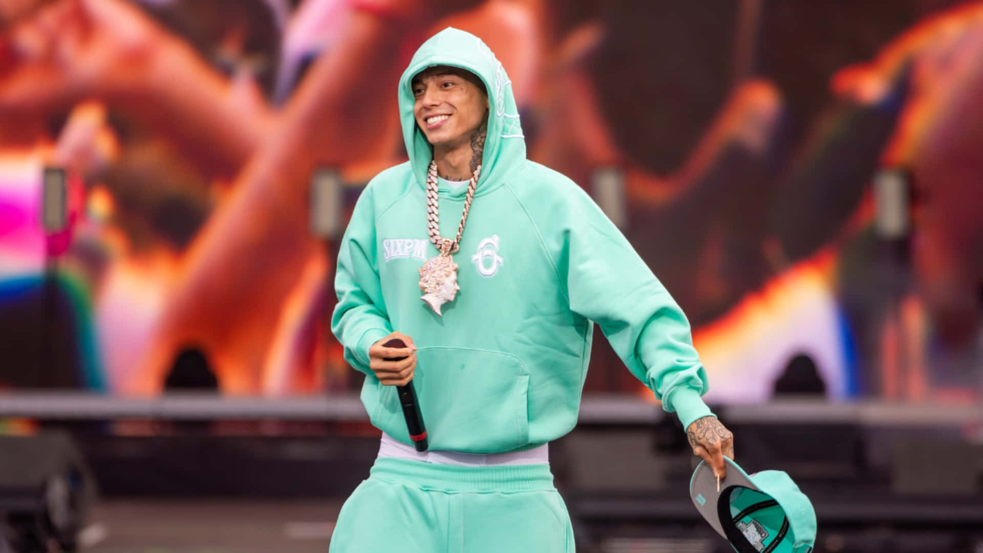 Central Cee, mint green hoodie, matching sweatpants, Full HD Desktop Wallpaper