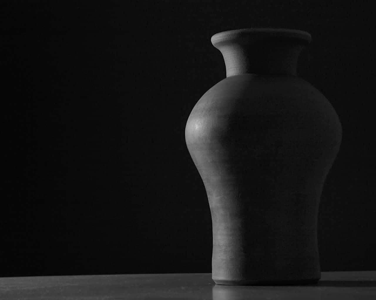 Ceramics, minimalist monochrome ceramic vase, soft curves, HD Desktop Wallpaper