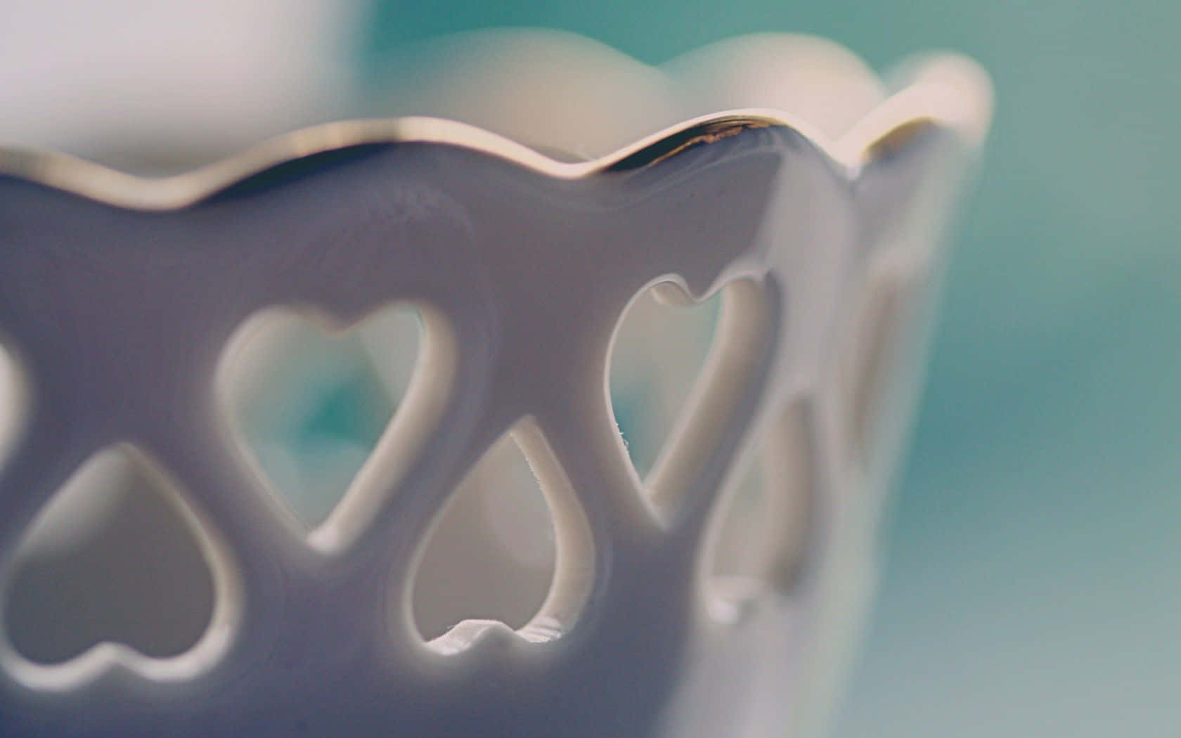 white ceramic bowl, heart-shaped cutouts, gold rim, HD Desktop Wallpaper