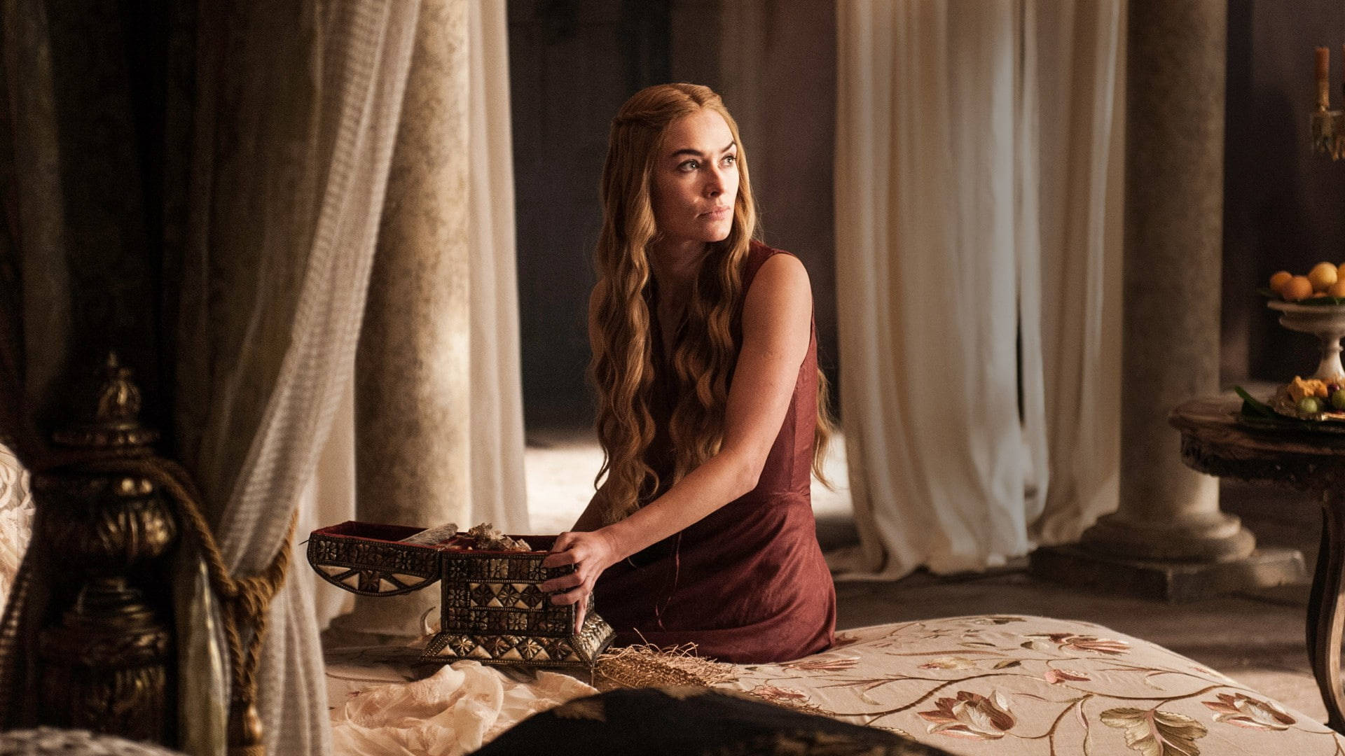 Cersei Lannister, long golden hair, ornate bed, Full HD Desktop Wallpaper