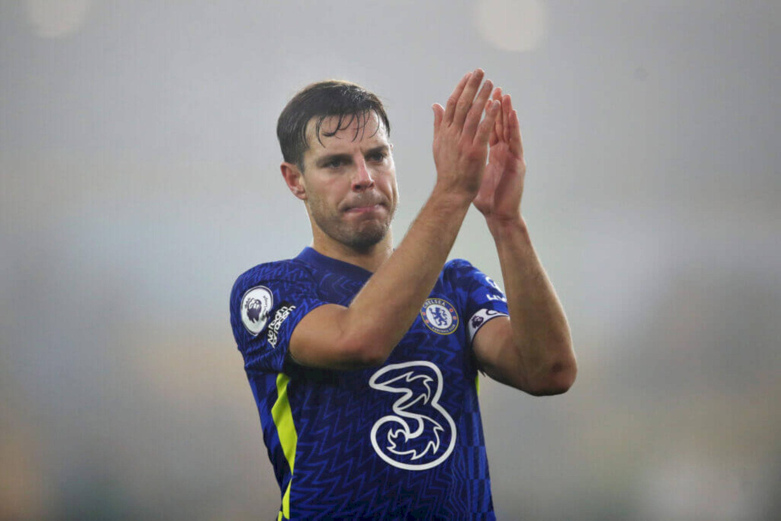 César Azpilicueta, blue Chelsea jersey, clapping, Full HD Desktop Wallpaper