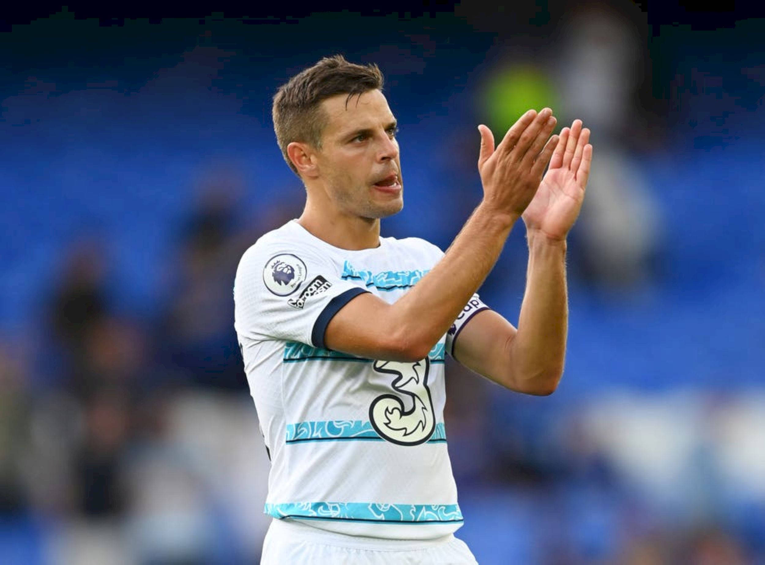César Azpilicueta, striped football jersey, white and teal jersey, Full HD Desktop Wallpaper