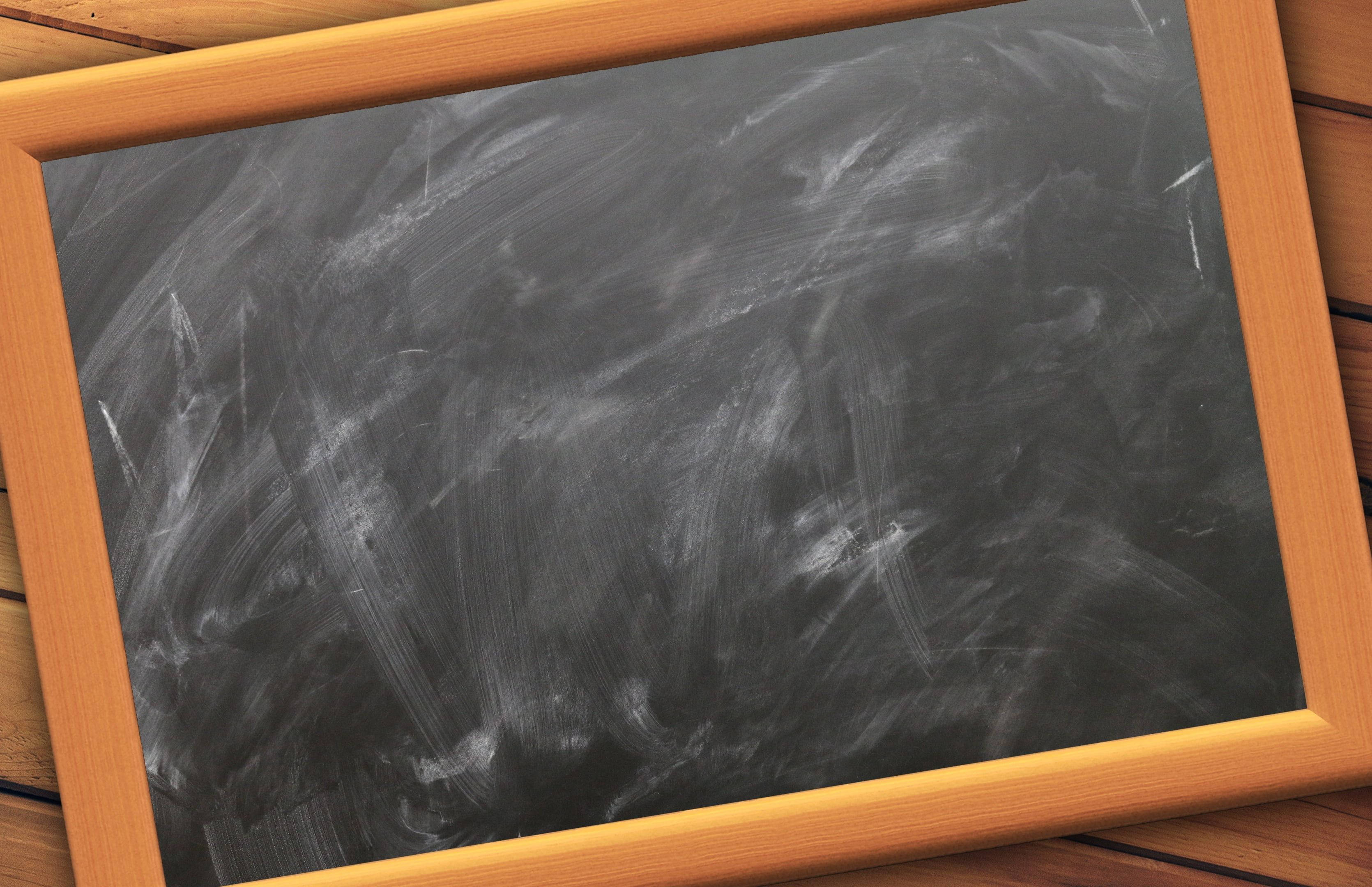 chalkboard, brown wooden frame, rustic wooden frame, 2K Desktop Wallpaper
