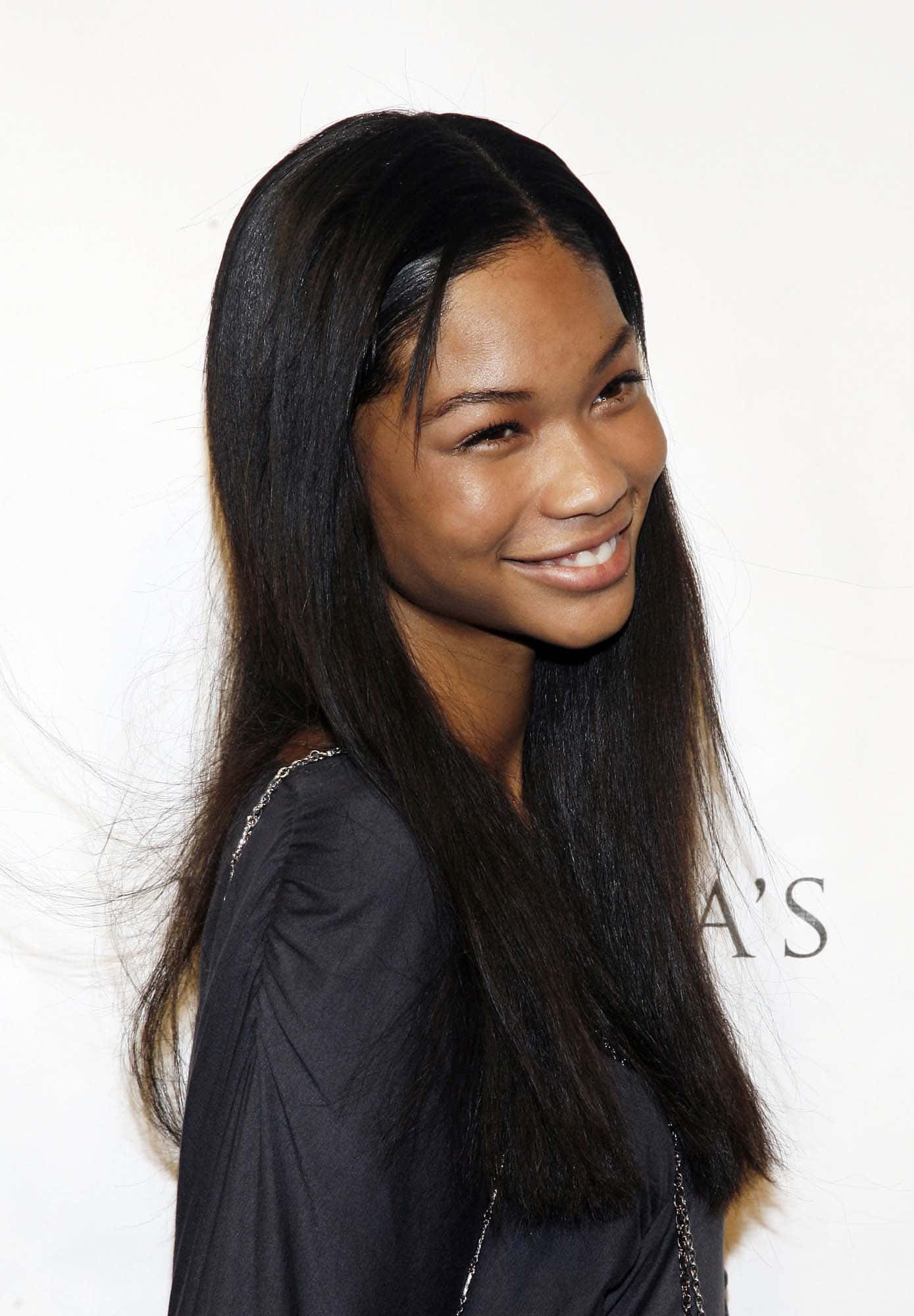 Chanel Iman, long straight black hair, black top, Full HD Phone Wallpaper