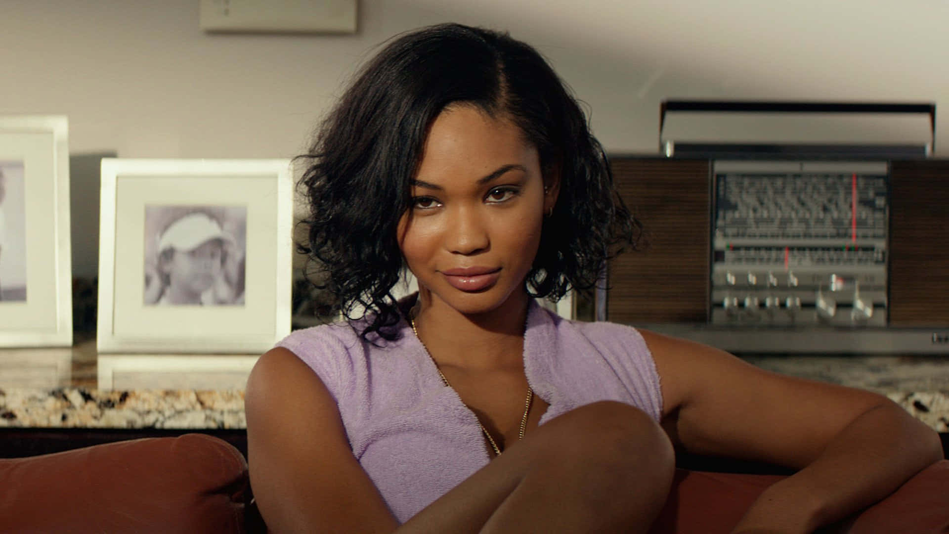 Chanel Iman, red couch, warmly lit room, Full HD Desktop Wallpaper