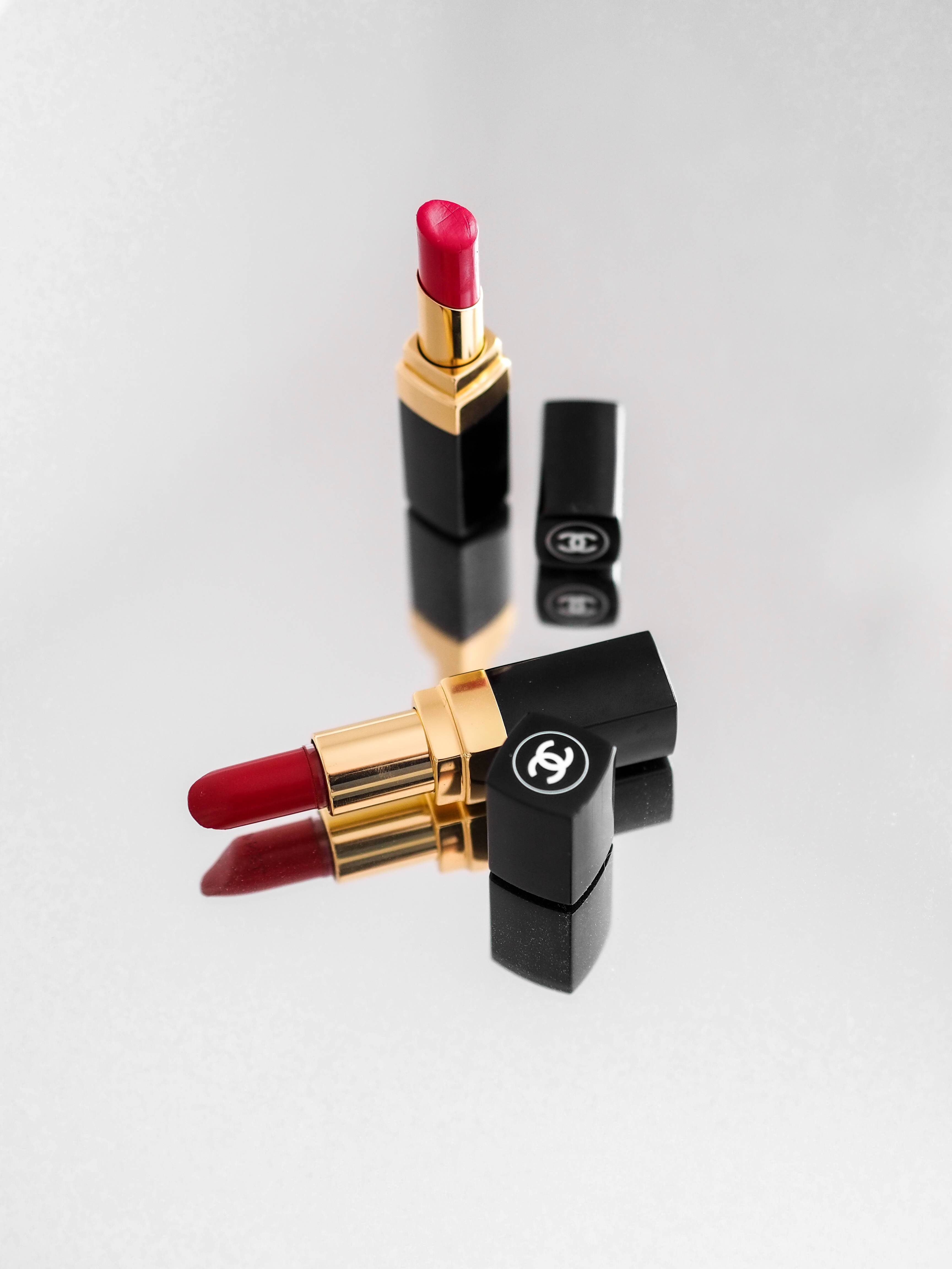 Chanel, red lipsticks, gold accents, 4K Phone Wallpaper