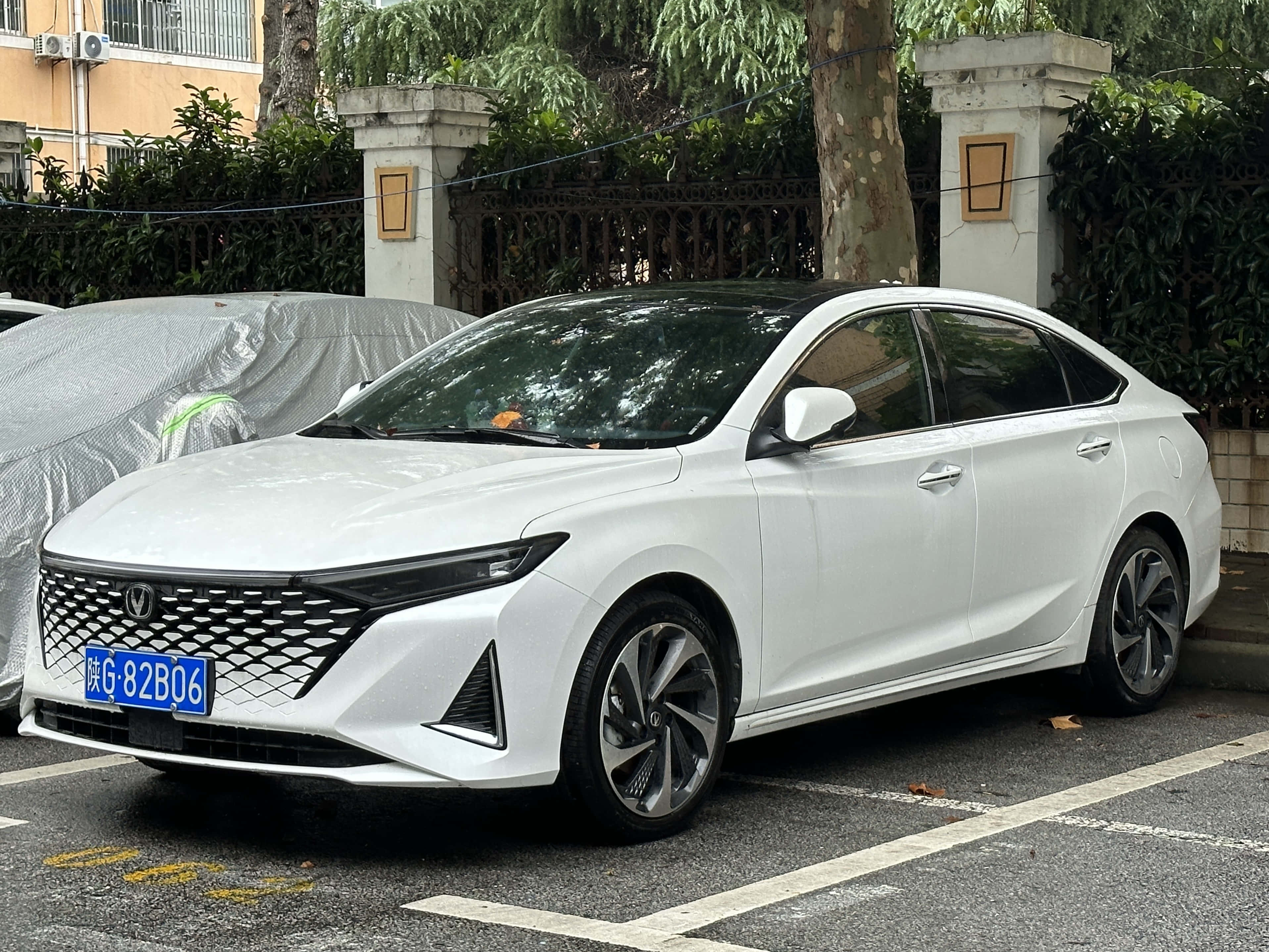 Changan Raeton C C, white, black trim, 2K Desktop Wallpaper