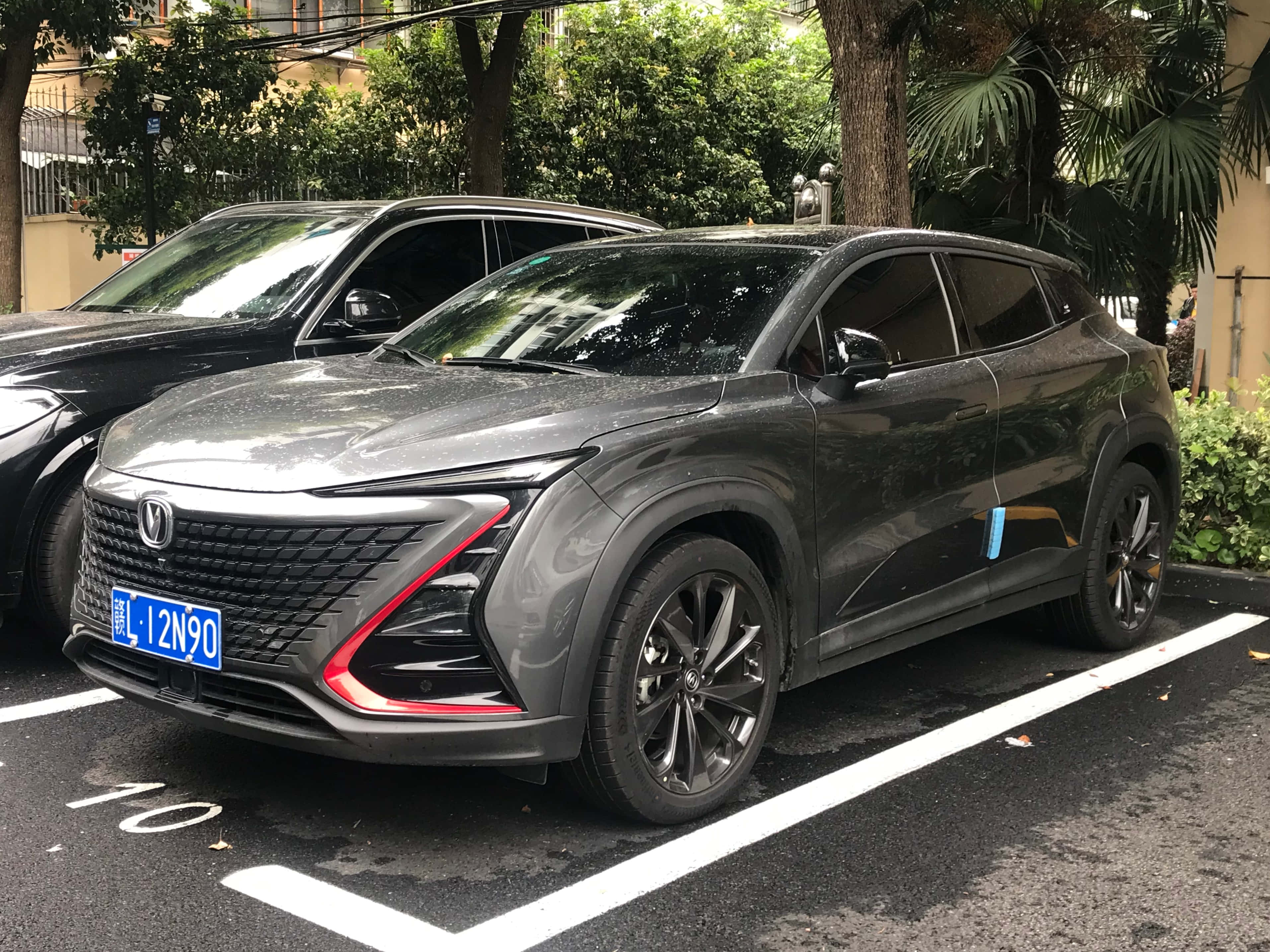 Changan Uni-T, dark gray, red accent lighting, 2K Desktop Wallpaper