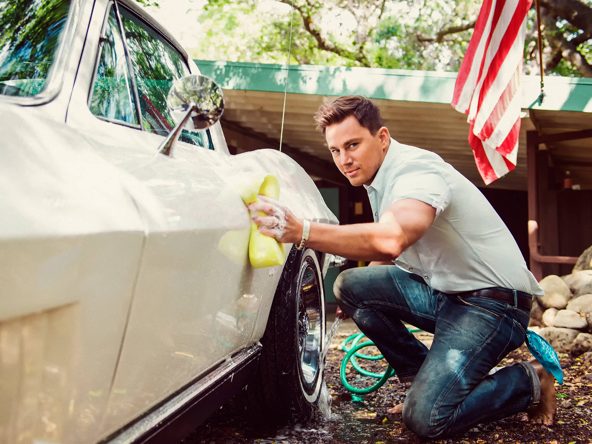 Channing Tatum, vintage cream car, yellow sponge, Full HD Desktop Wallpaper