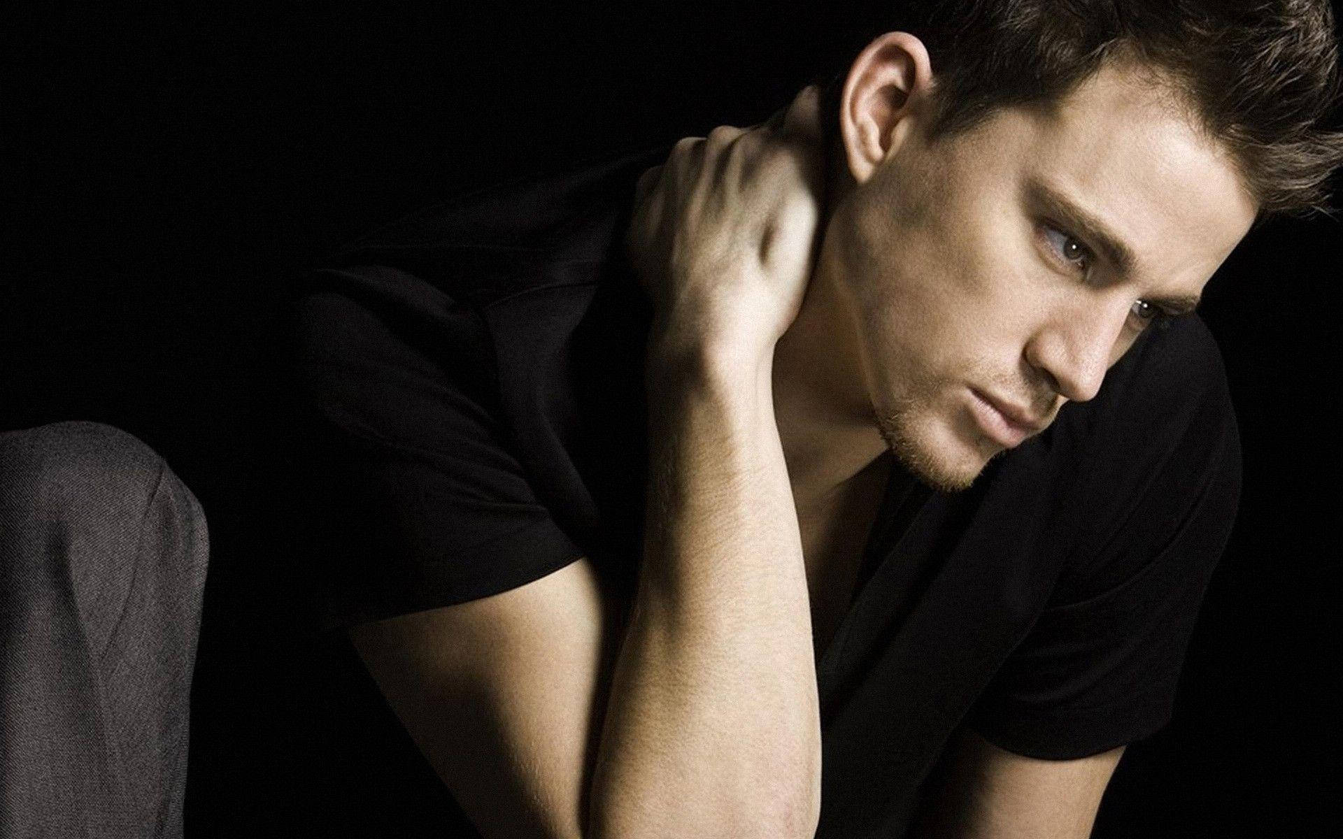 Channing Tatum, black shirt, hand on neck, Full HD Desktop Wallpaper