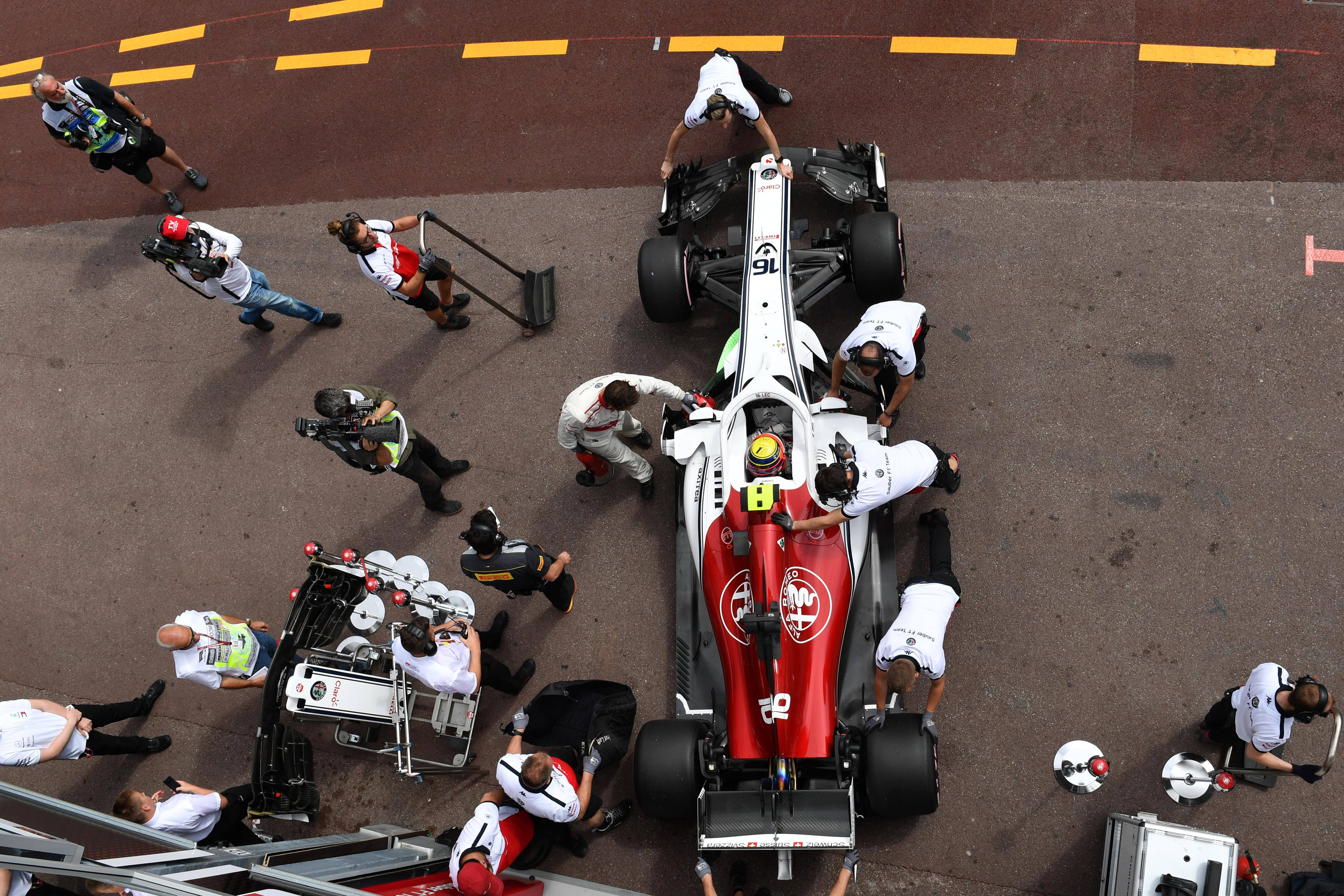 Charles Leclerc, red and white racing car, Formula 1 pit crew, 5K Desktop Wallpaper