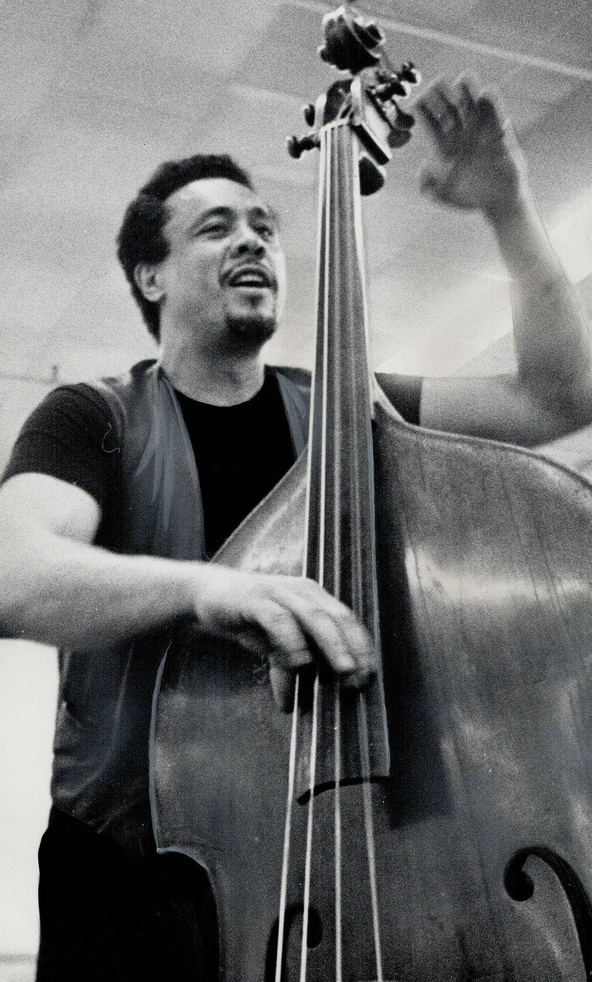 Charles Mingus, double bass, black and white photo, Full HD Phone Wallpaper