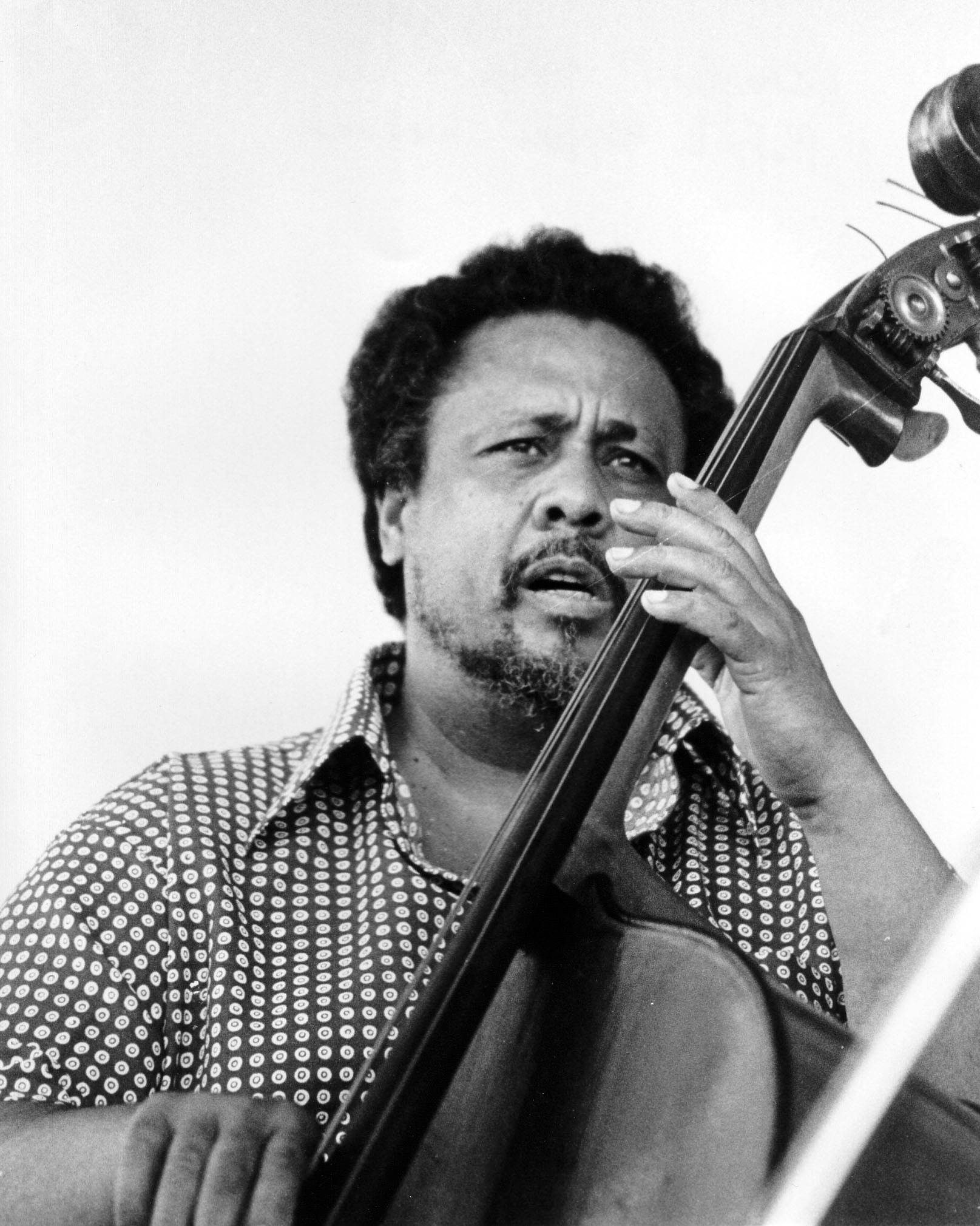 Charles Mingus, greyscale, candid photo, Full HD Phone Wallpaper
