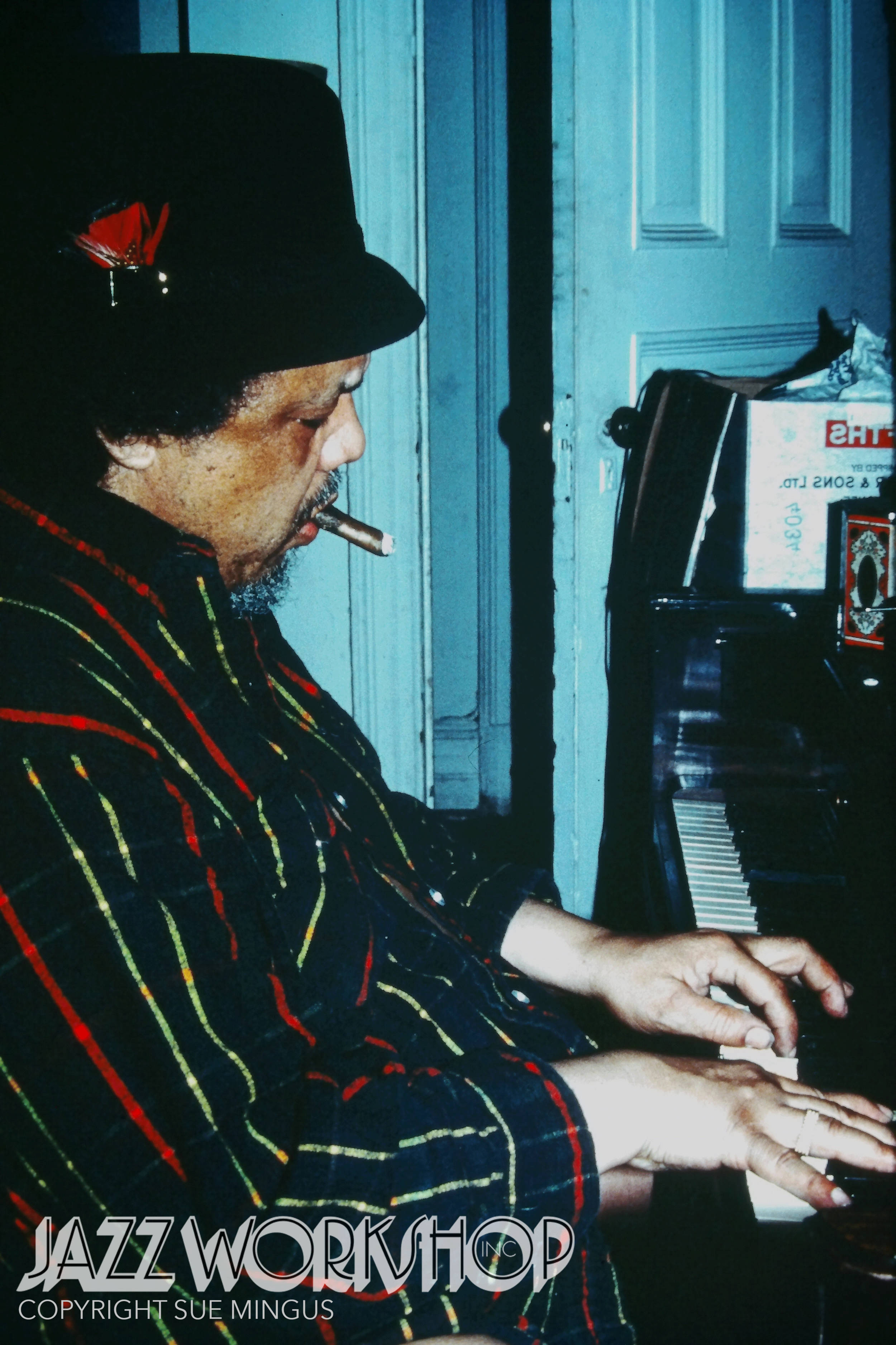 Charles Mingus, fedora, striped shirt, 2K Phone Wallpaper