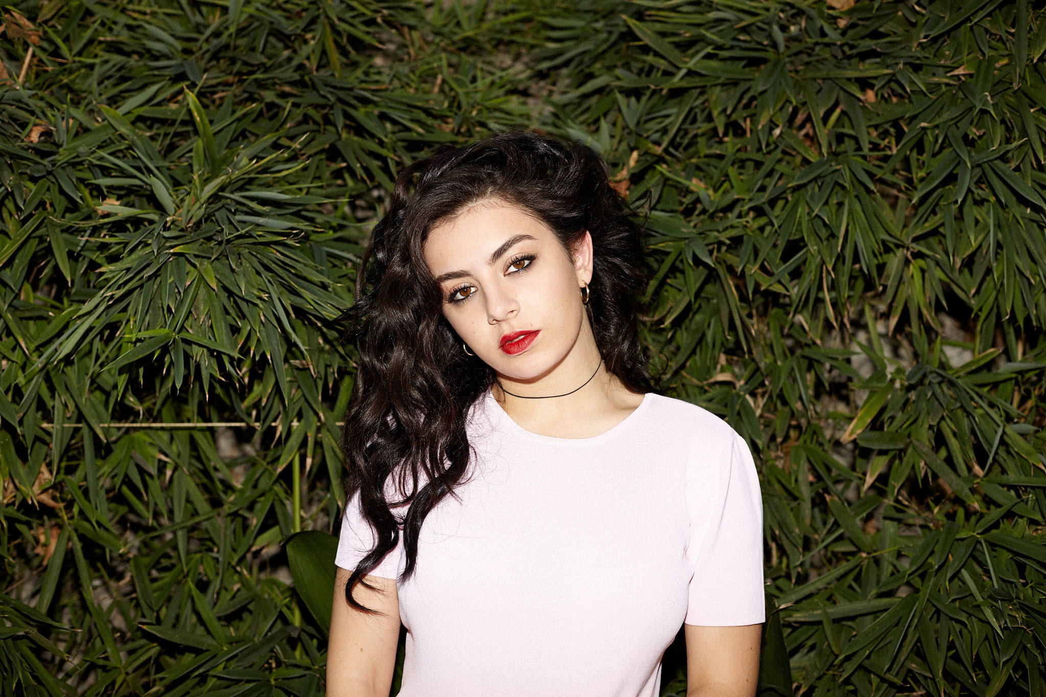 Charli Xcx, dark curly hair, bold red lips, Full HD Desktop Wallpaper