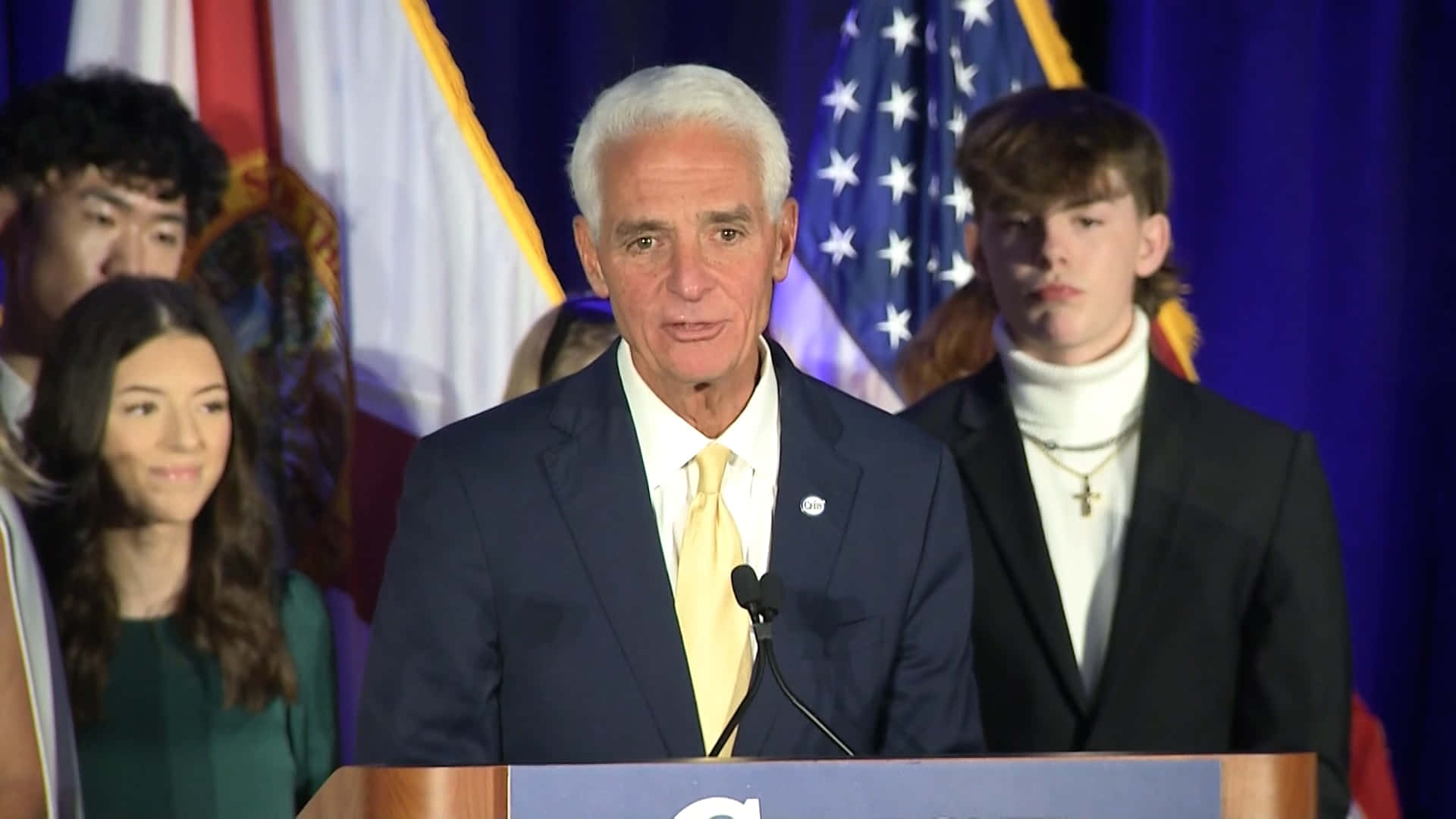 Charlie Crist, suit, yellow tie, Full HD Desktop Wallpaper