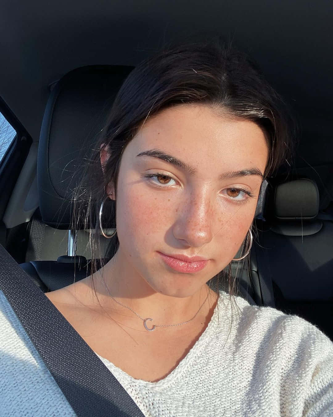 Charlie Damelio, car, sunlight, HD Phone Wallpaper