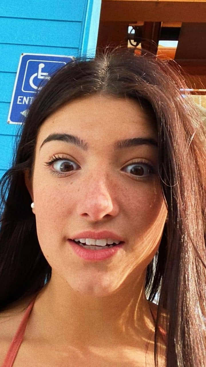 Charlie Damelio, dark hair, wide eyes, HD Phone Wallpaper