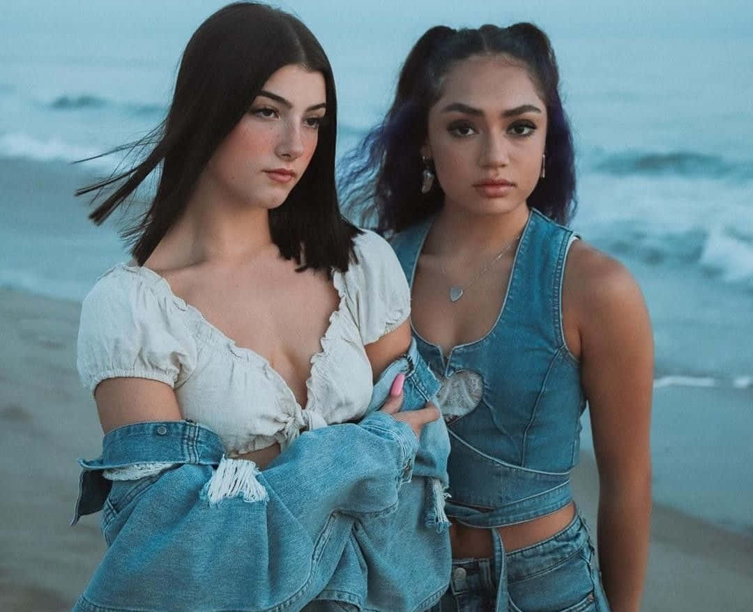 Charlie Damelio, beach, denim outfits, SD Desktop Wallpaper