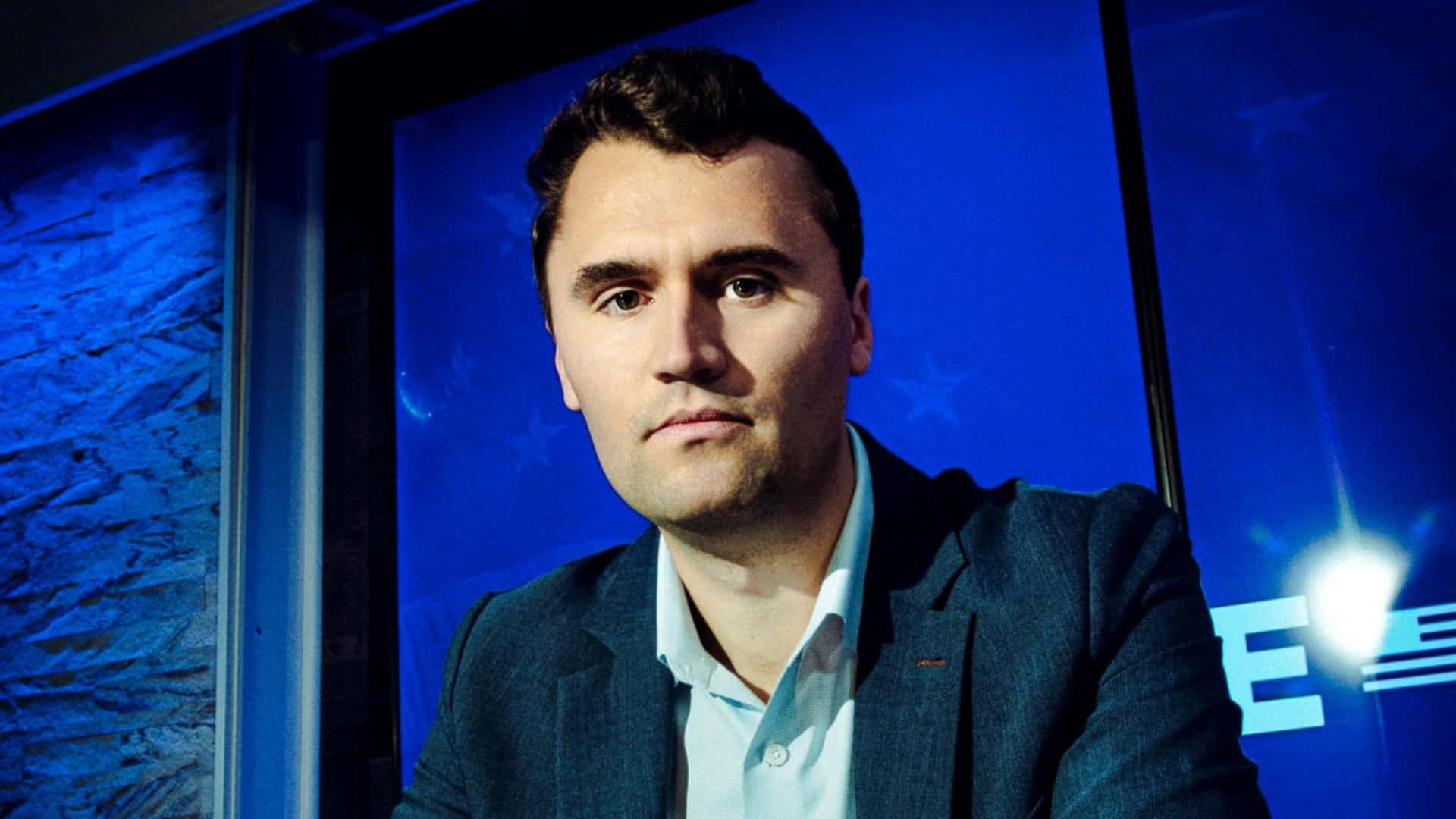 Charlie Kirk, dark suit, light shirt, Full HD Desktop Wallpaper