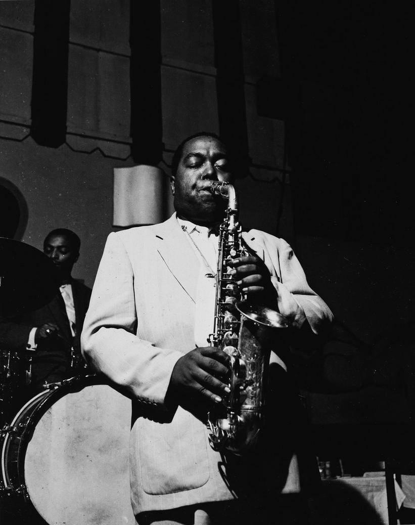 Charlie Parker, white suit, jazz saxophonist, SD Phone Wallpaper