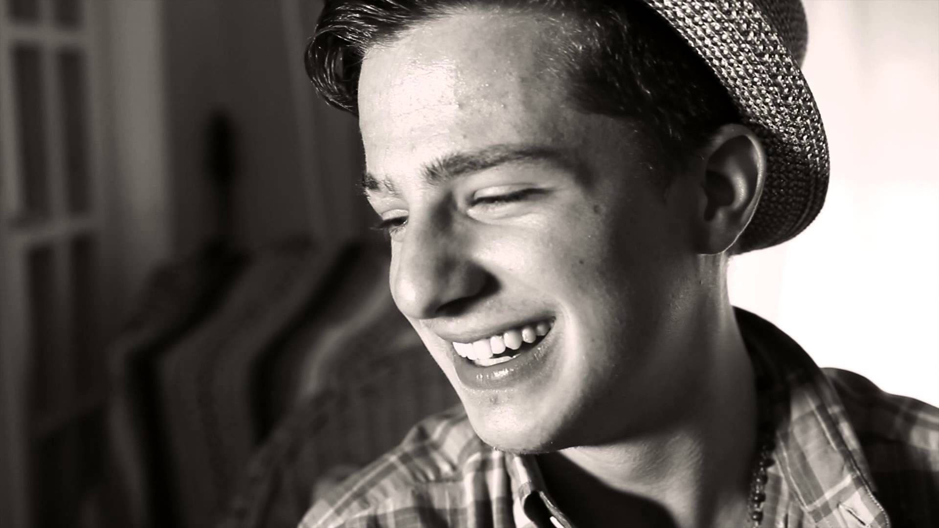 Charlie Puth, straw hat, monochrome filter, Full HD Desktop Wallpaper
