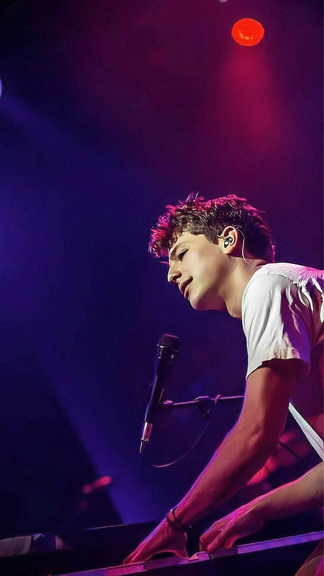 Charlie Puth, keyboard, vibrant purple stage lights, Full HD Phone Wallpaper