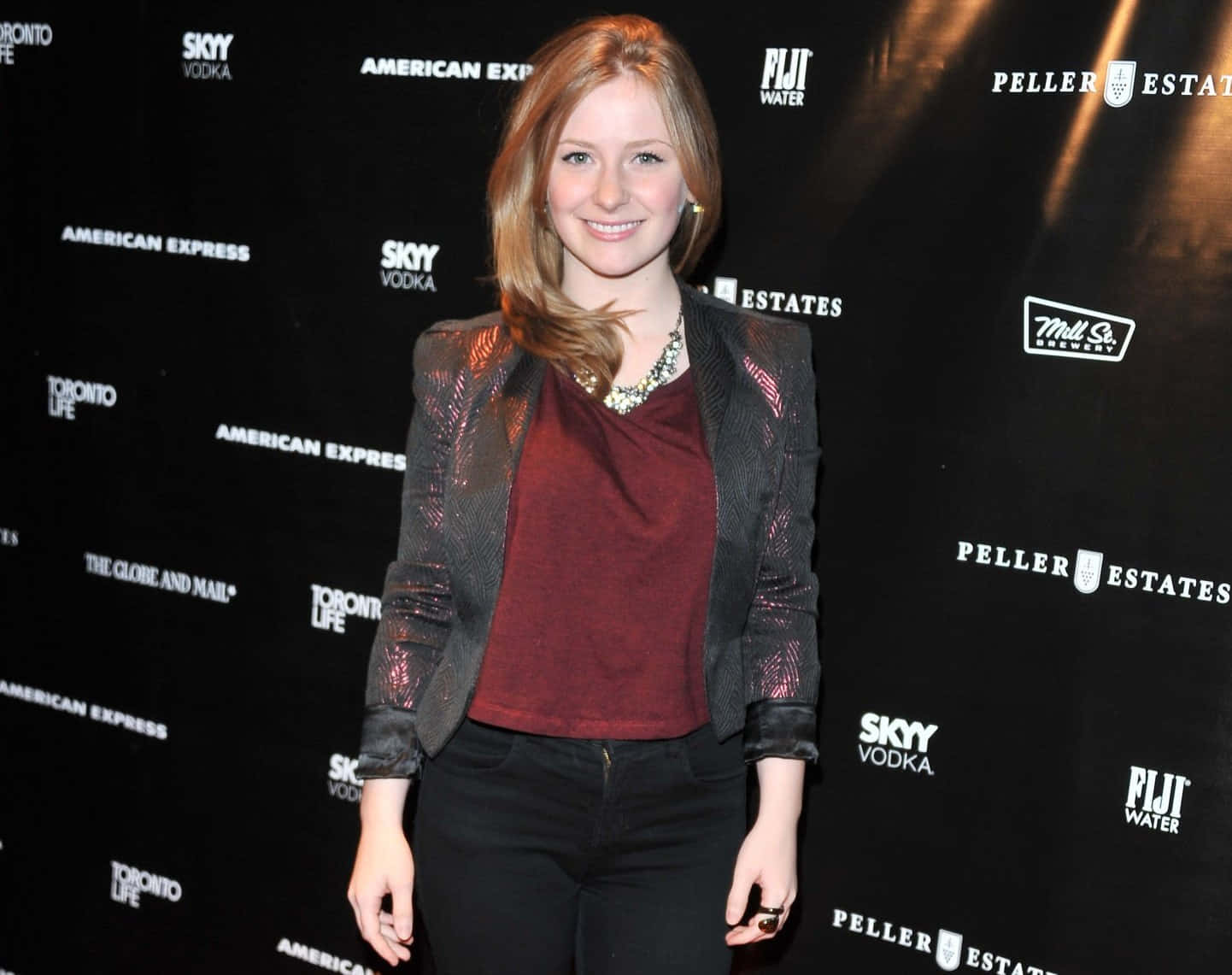 Charlotte Arnold, red hair, black backdrop, HD Desktop Wallpaper