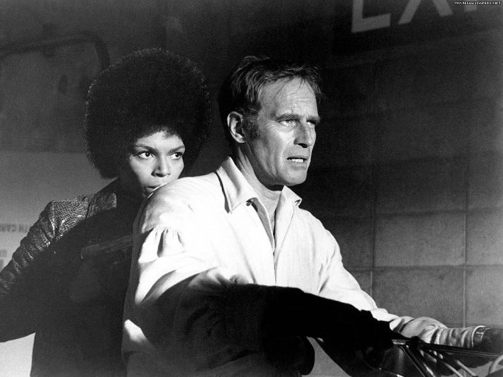 Charlton Heston, black and white scene, man driving, SD Desktop Wallpaper