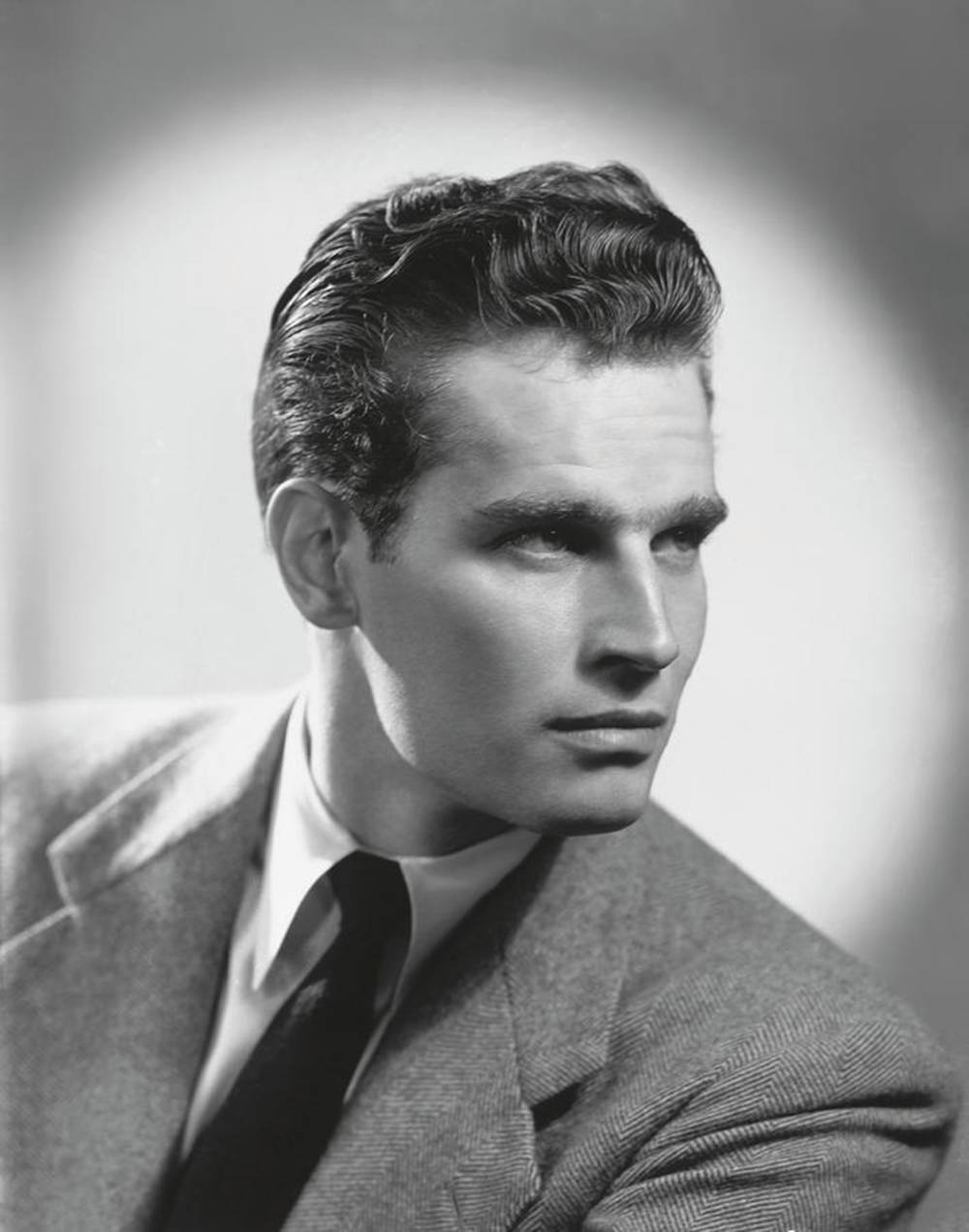 Charlton Heston, black and white studio portrait, suit, SD Phone Wallpaper