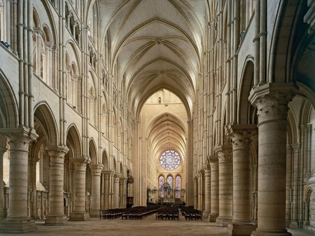 Chartres Cathedral, stone vaulted ceilings, columns, SD Desktop Wallpaper
