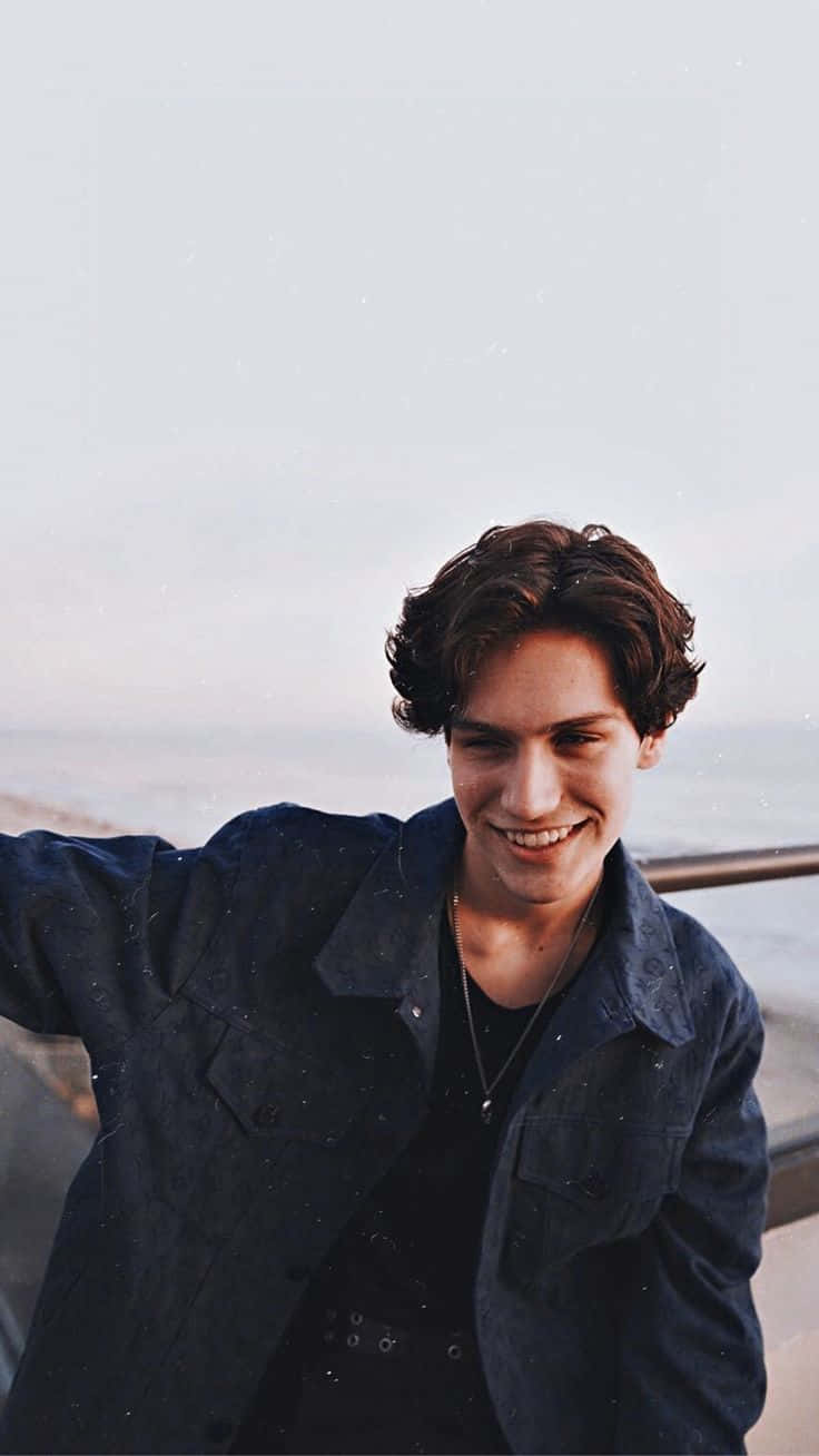 Chase Hudson, curly brown hair, railing, HD Phone Wallpaper