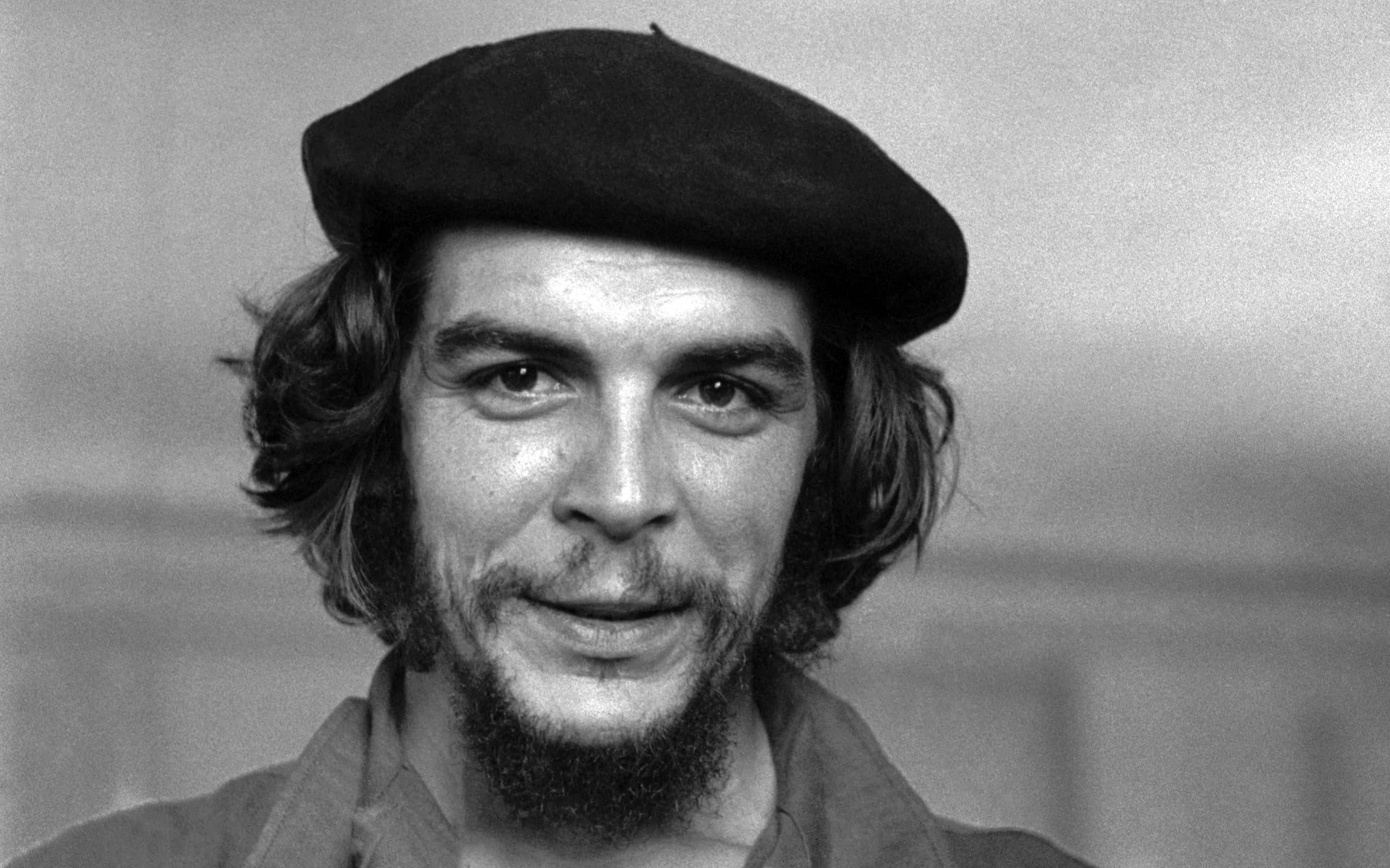 Che Guevara, black beret, black and white portrait, 2K Desktop Wallpaper
