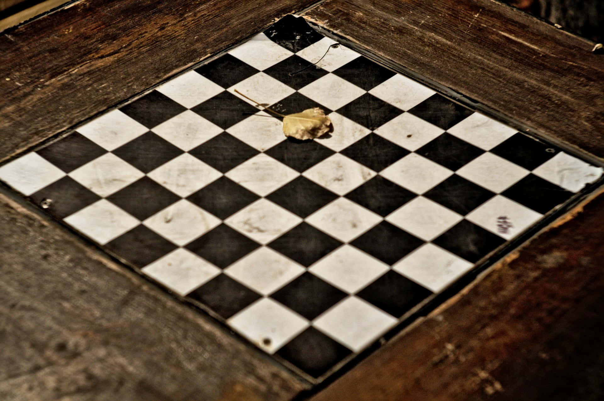 vintage checkers board, black and white checkered, rustic wooden floor, Full HD Desktop Wallpaper