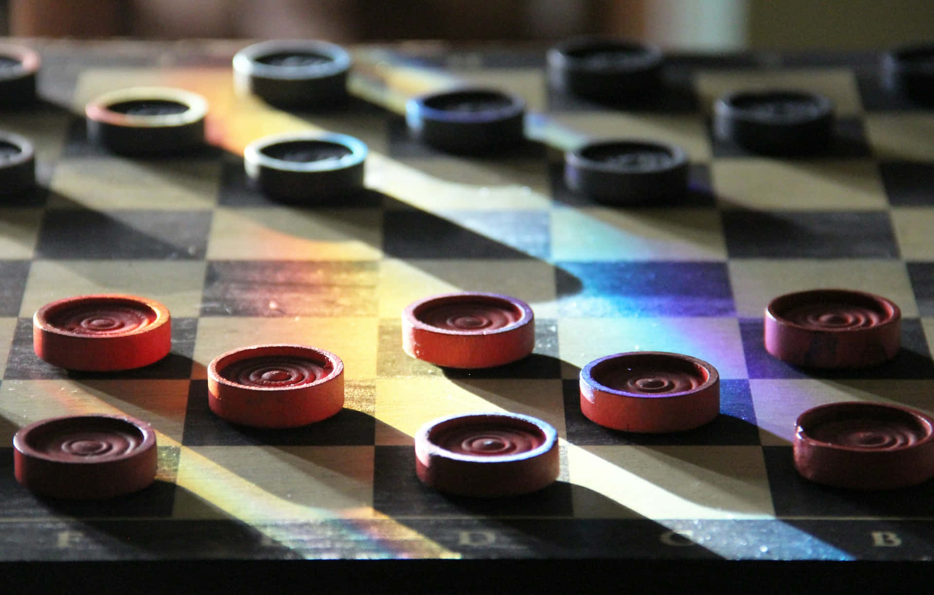 checkered board, red and black game pieces, sunlight, Full HD Desktop Wallpaper