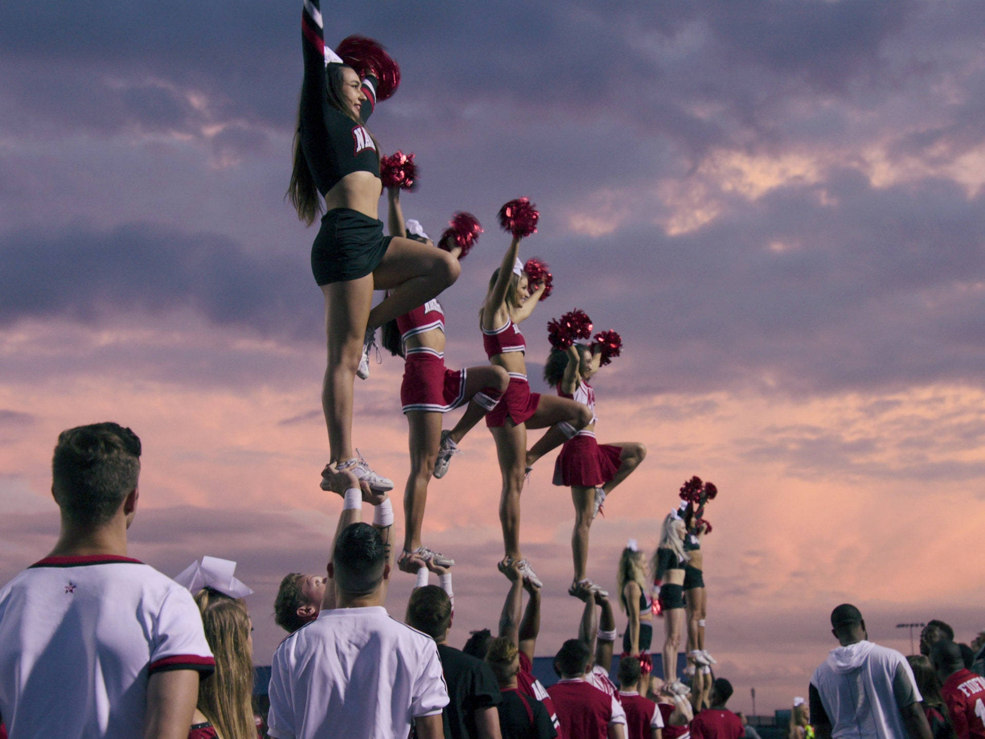 Cheerleader Gals Doing Stunts, red and black uniforms, towering pyramid, HD Desktop Wallpaper