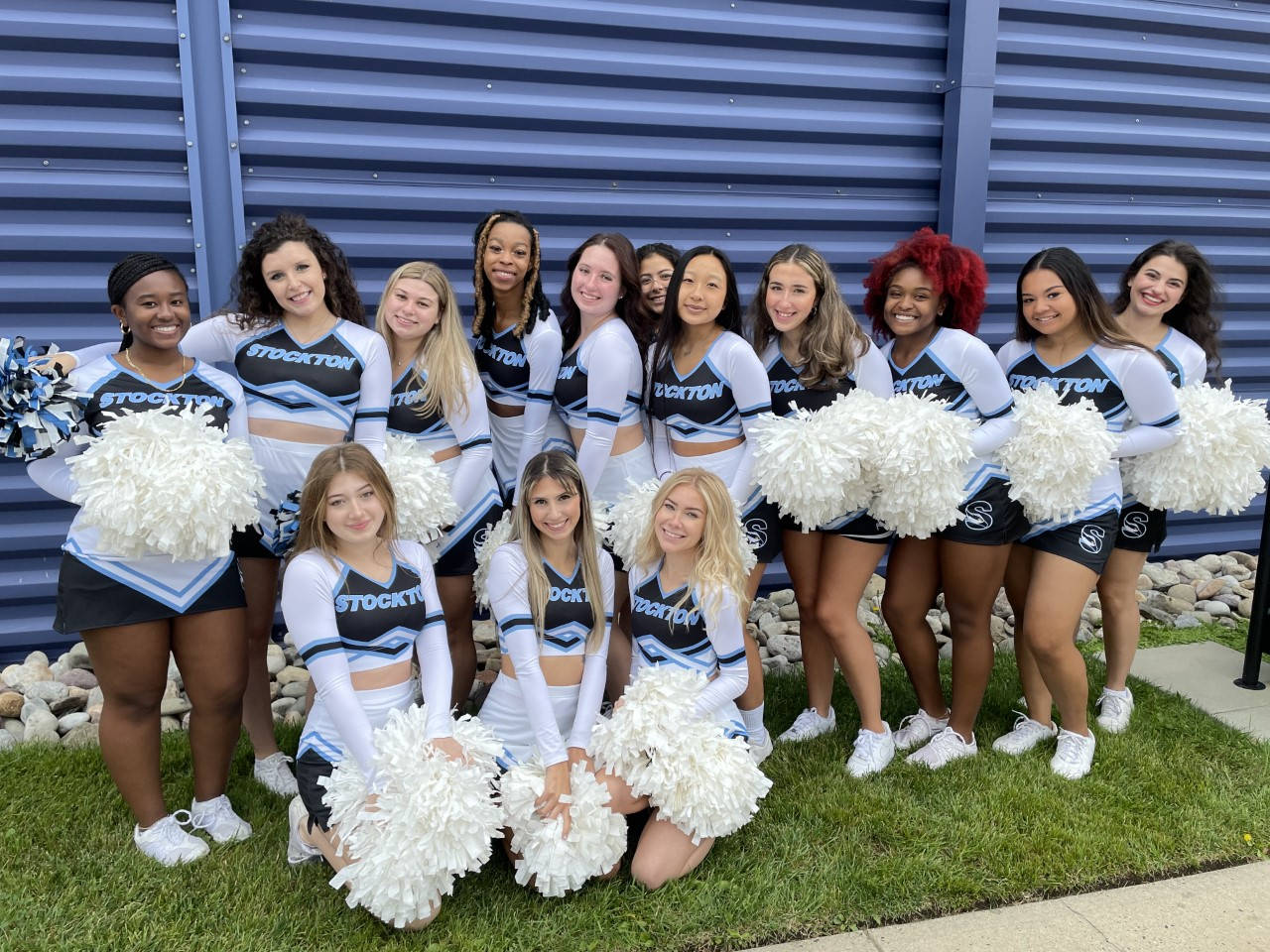 white pompoms, cheerleading, blue and white uniforms, HD Desktop Wallpaper