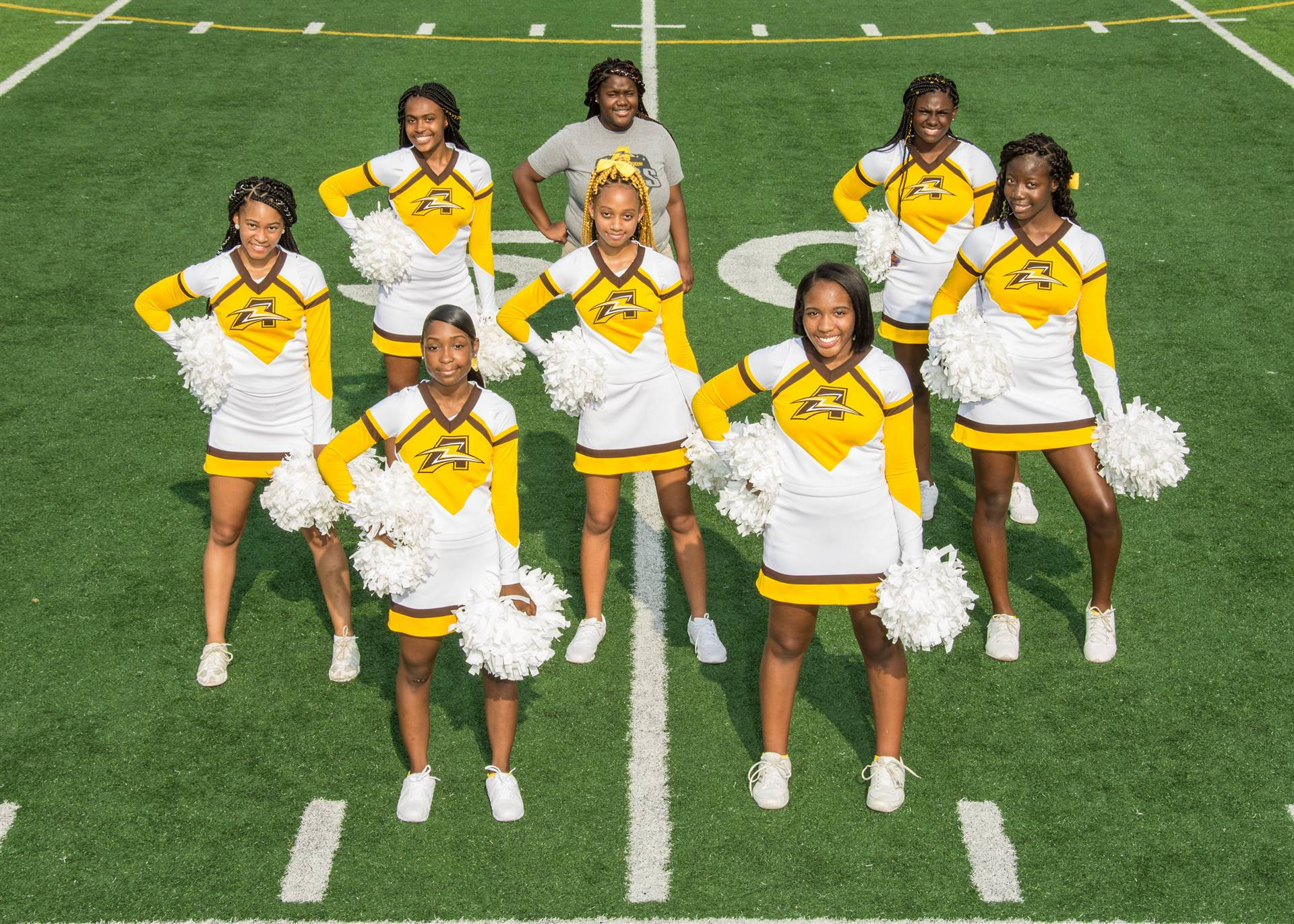 cheerleading, yellow, white uniforms, Full HD Desktop Wallpaper