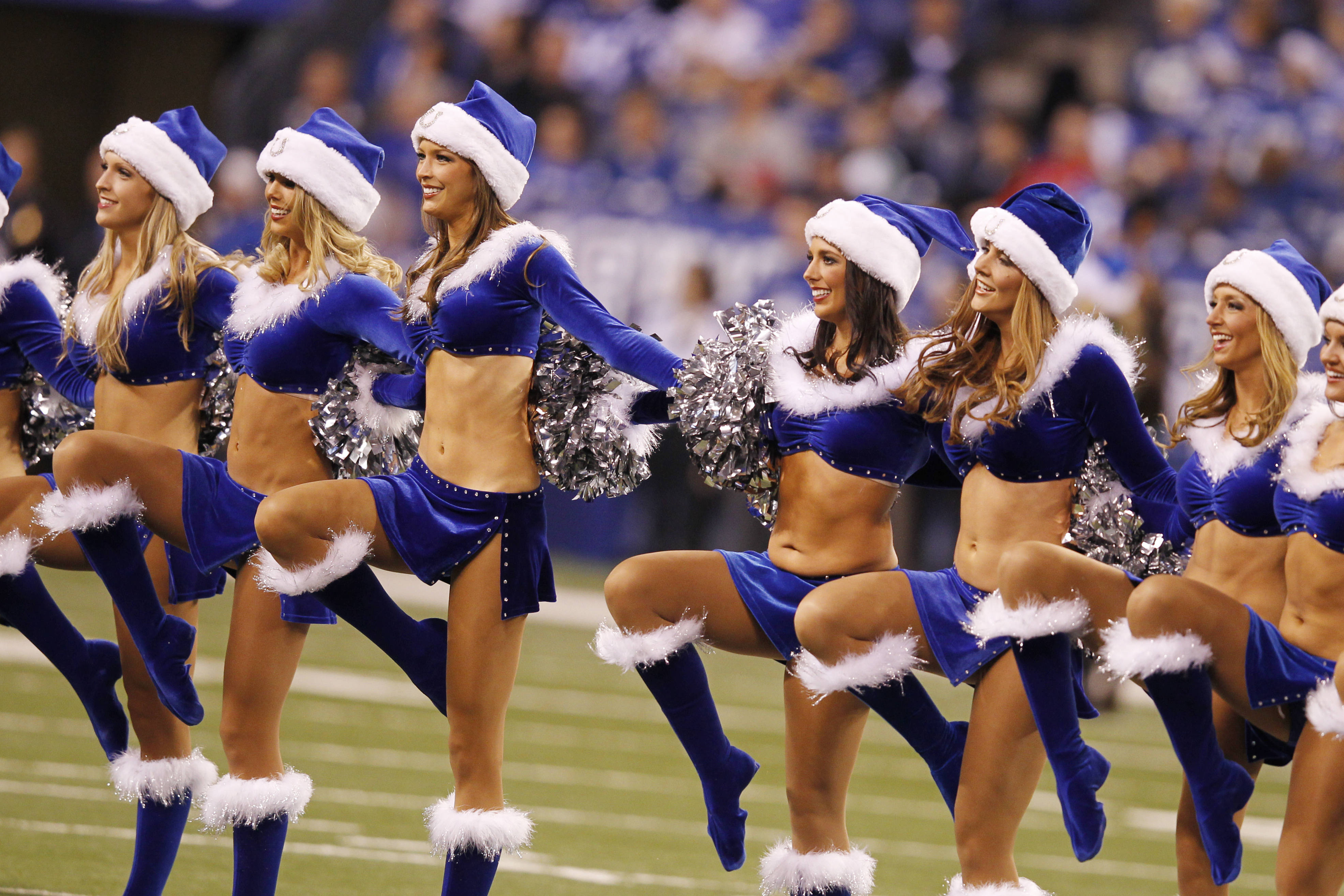 blue Santa hats, cheerleader, football field, 4K Desktop Wallpaper