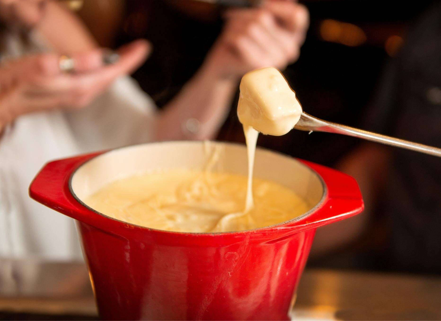 Cheese Fondue, Red Pot, Bread Cube, HD Desktop Wallpaper