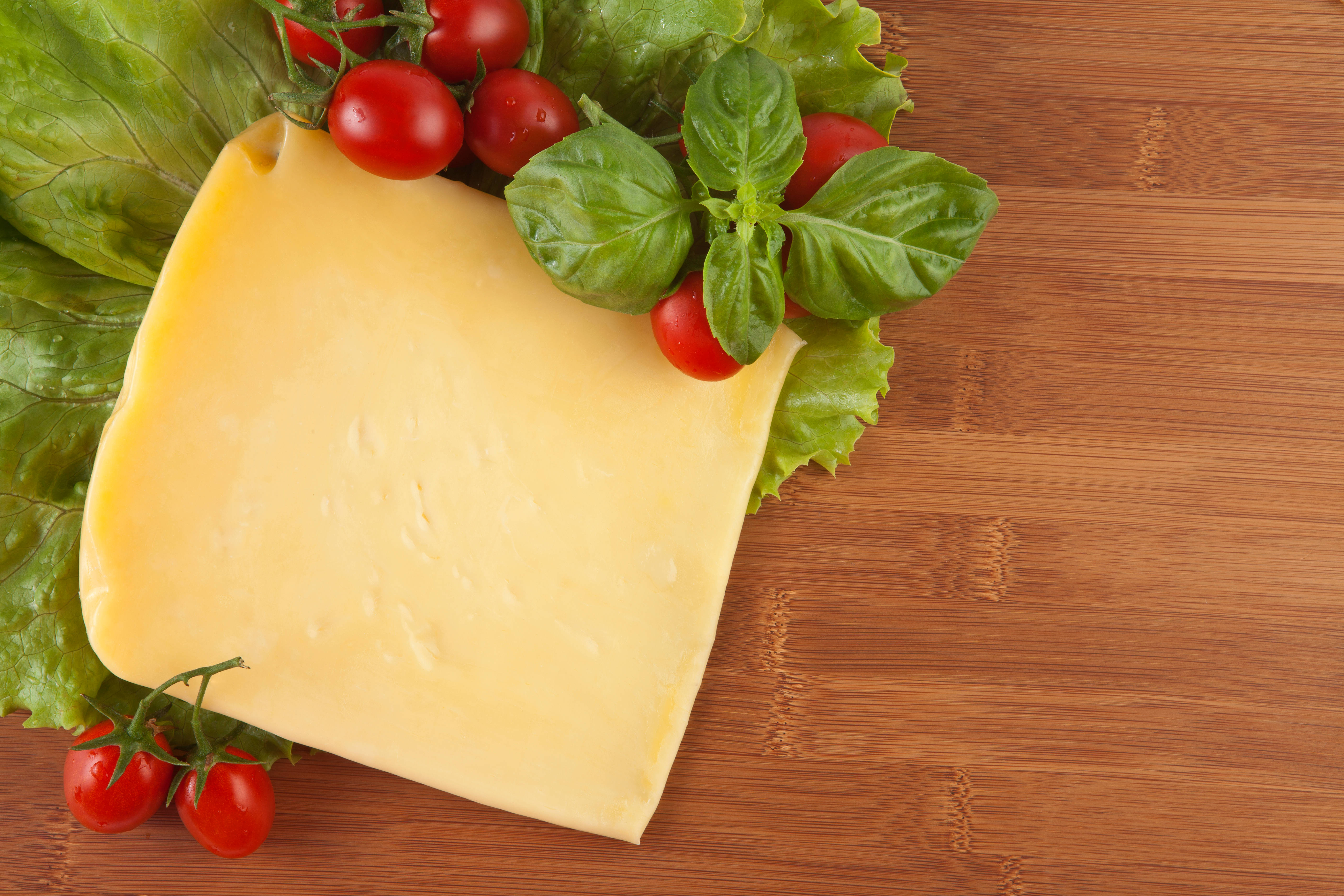 cheese slice, cherry tomatoes, pale yellow cheese, 5K Desktop Wallpaper