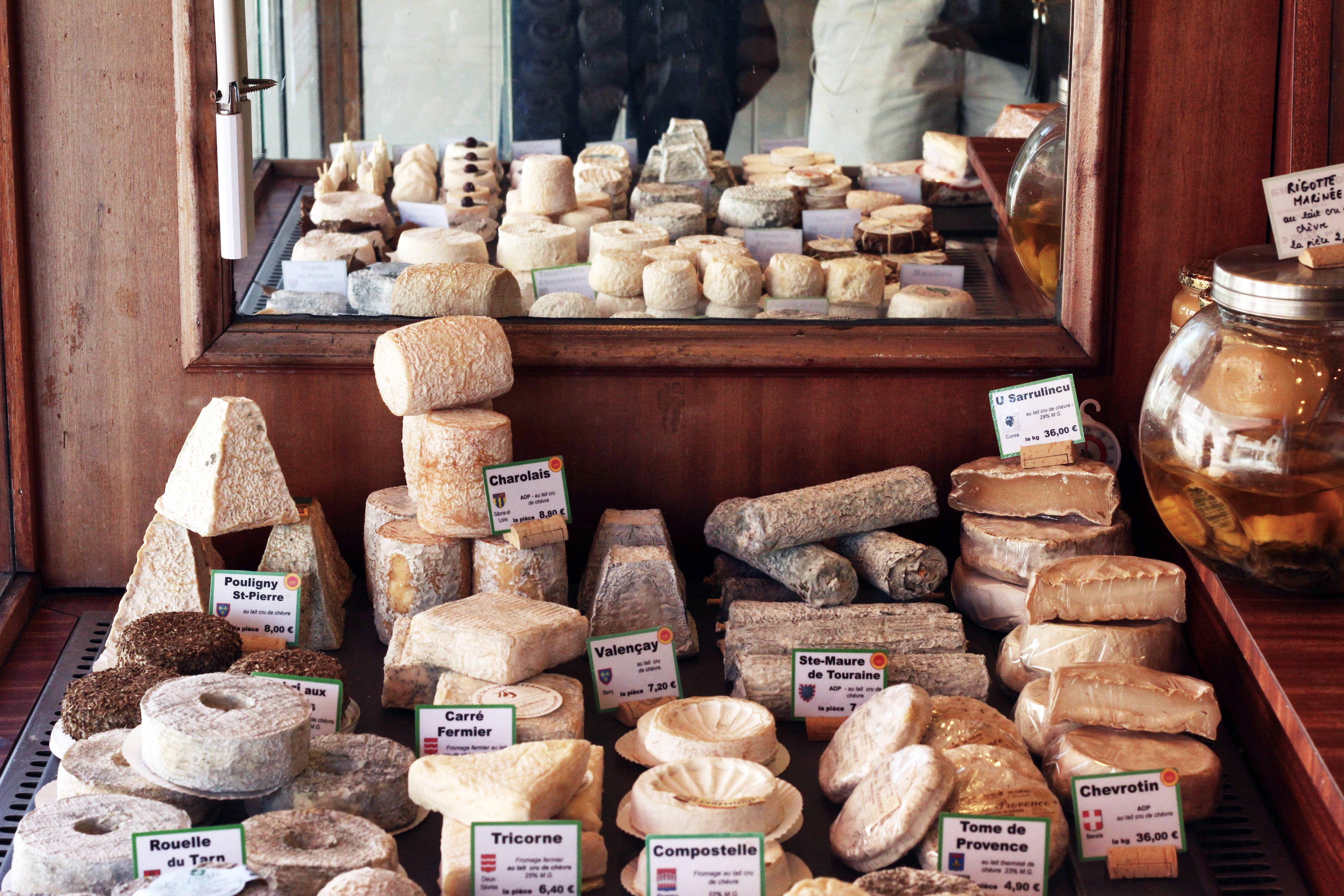 French cheeses, wooden cases, price tags, 5K Desktop Wallpaper