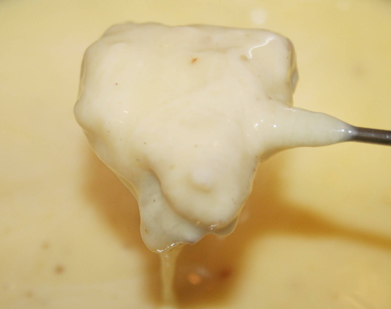 soft cheese fondue, creamy melted cheese, glossy drip, HD Desktop Wallpaper