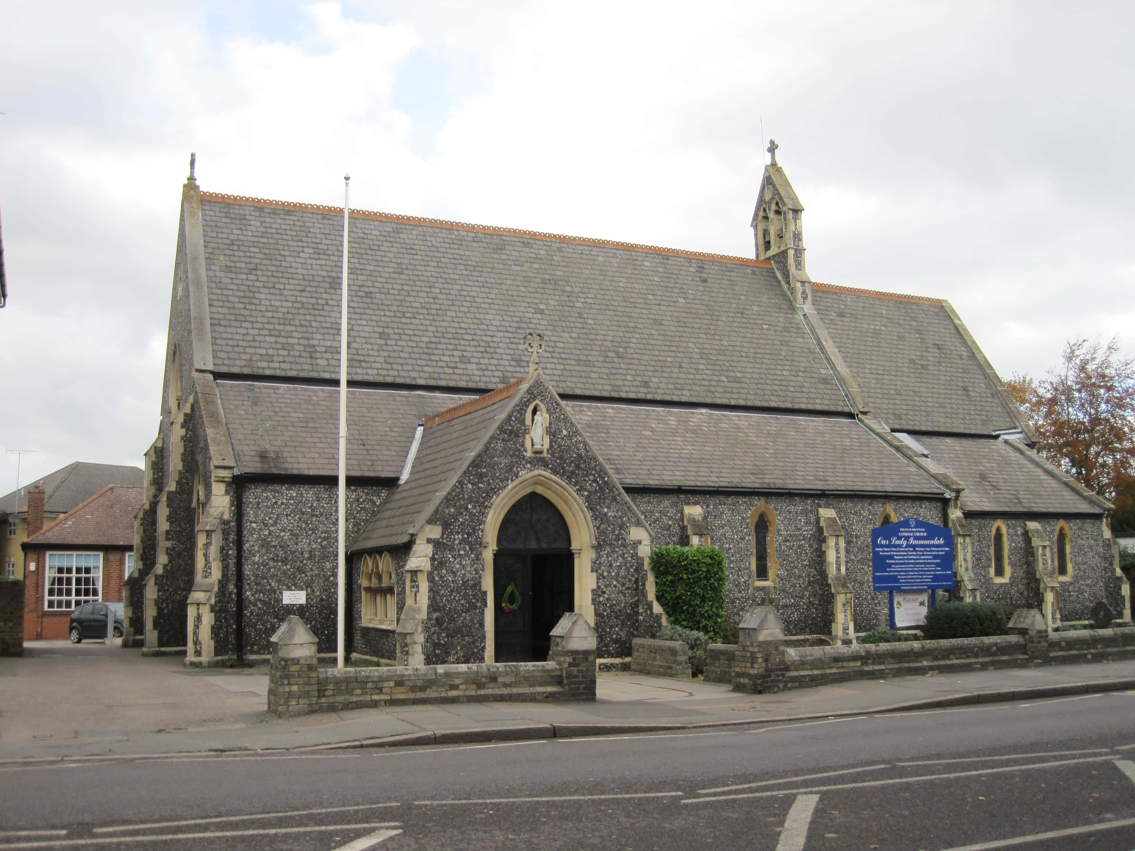 Chelmsford, United Kingdom, historic stone church, 2K Desktop Wallpaper