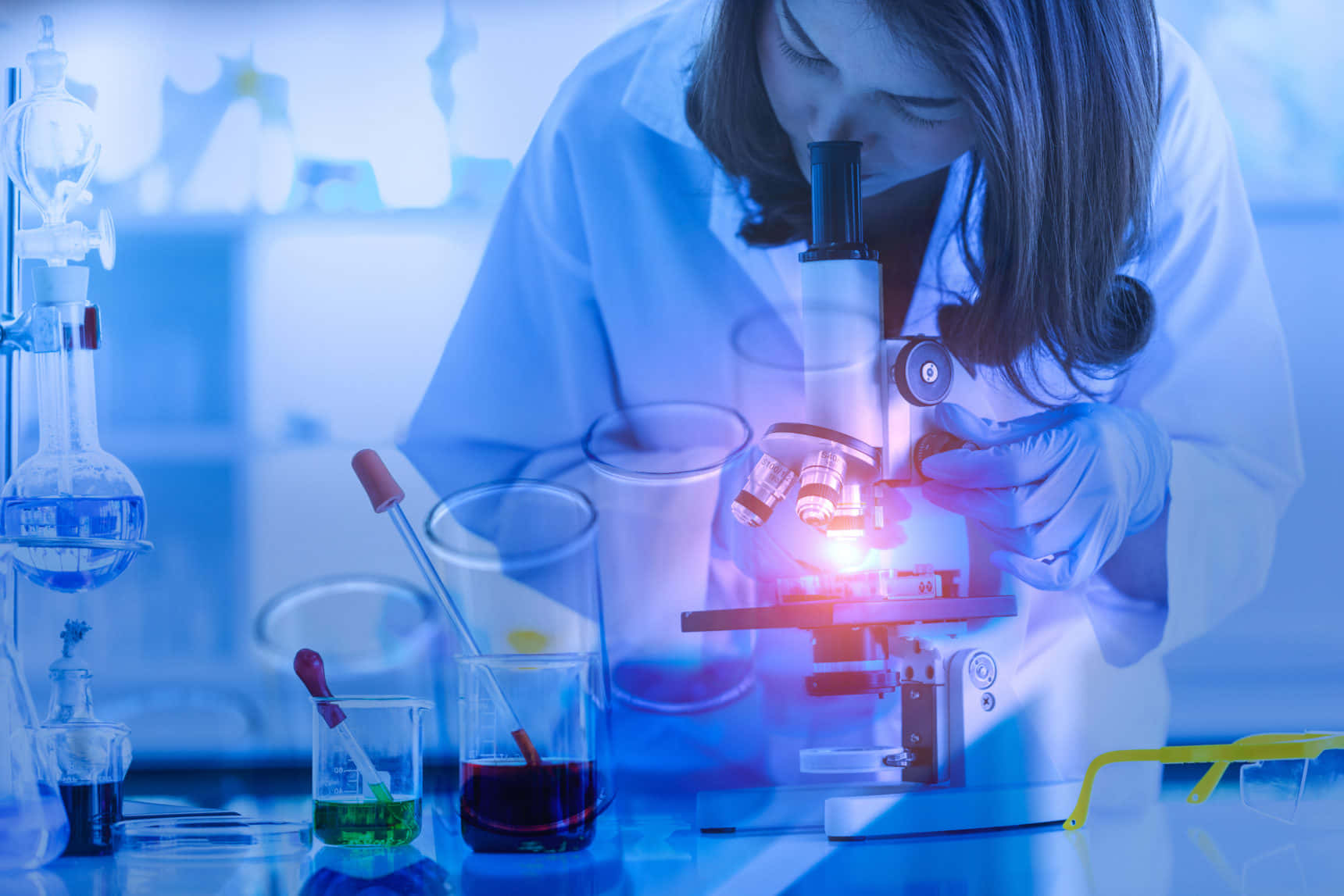 laboratory, female scientist, microscope, HD Desktop Wallpaper