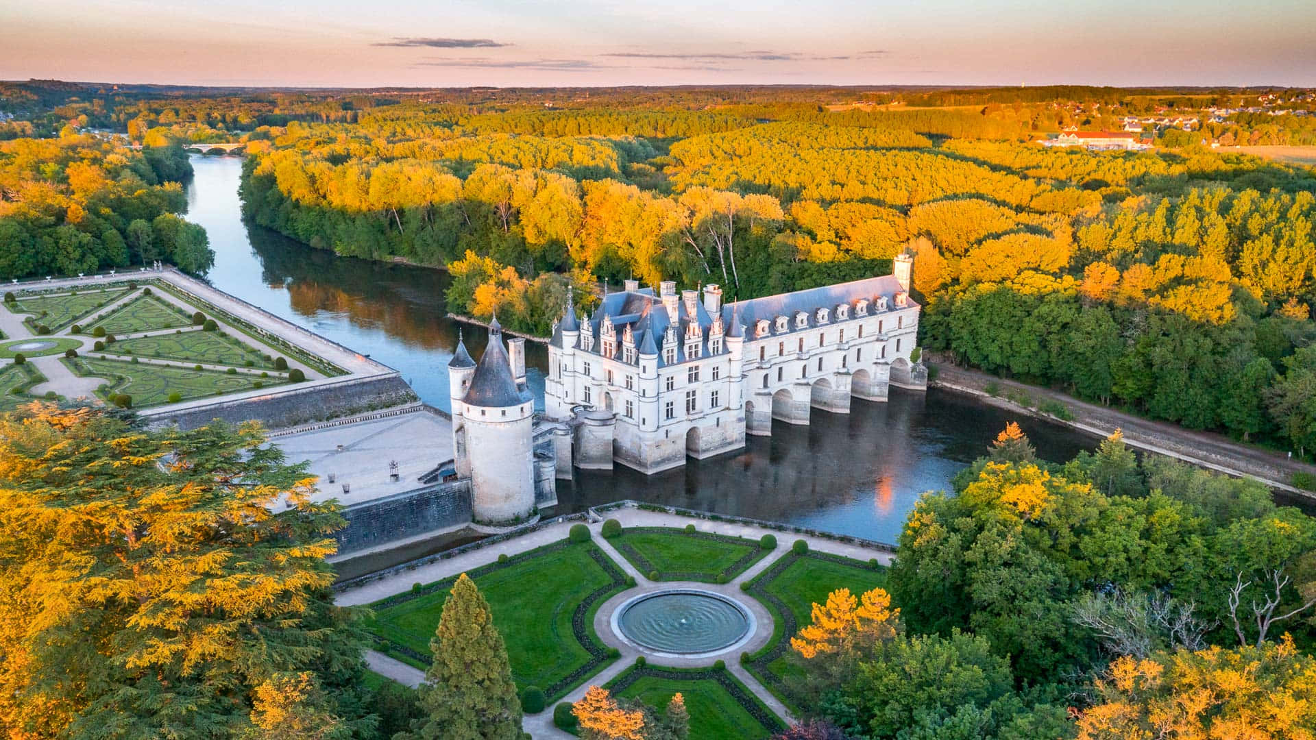 Chenonceau, autumnal forests, winding river, Full HD Desktop Wallpaper