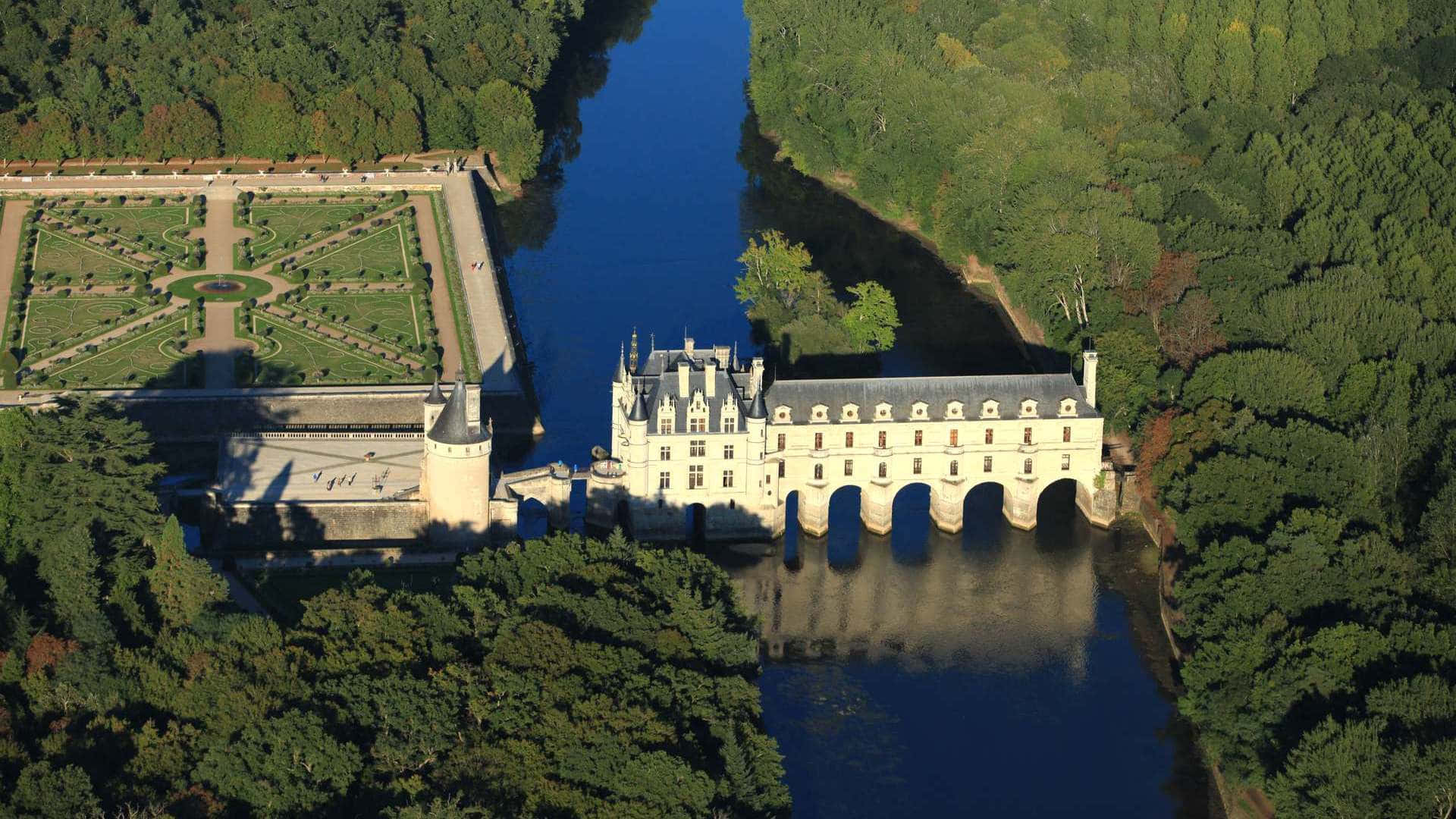 Chenonceau, arced bridge, deep blue river, Full HD Desktop Wallpaper