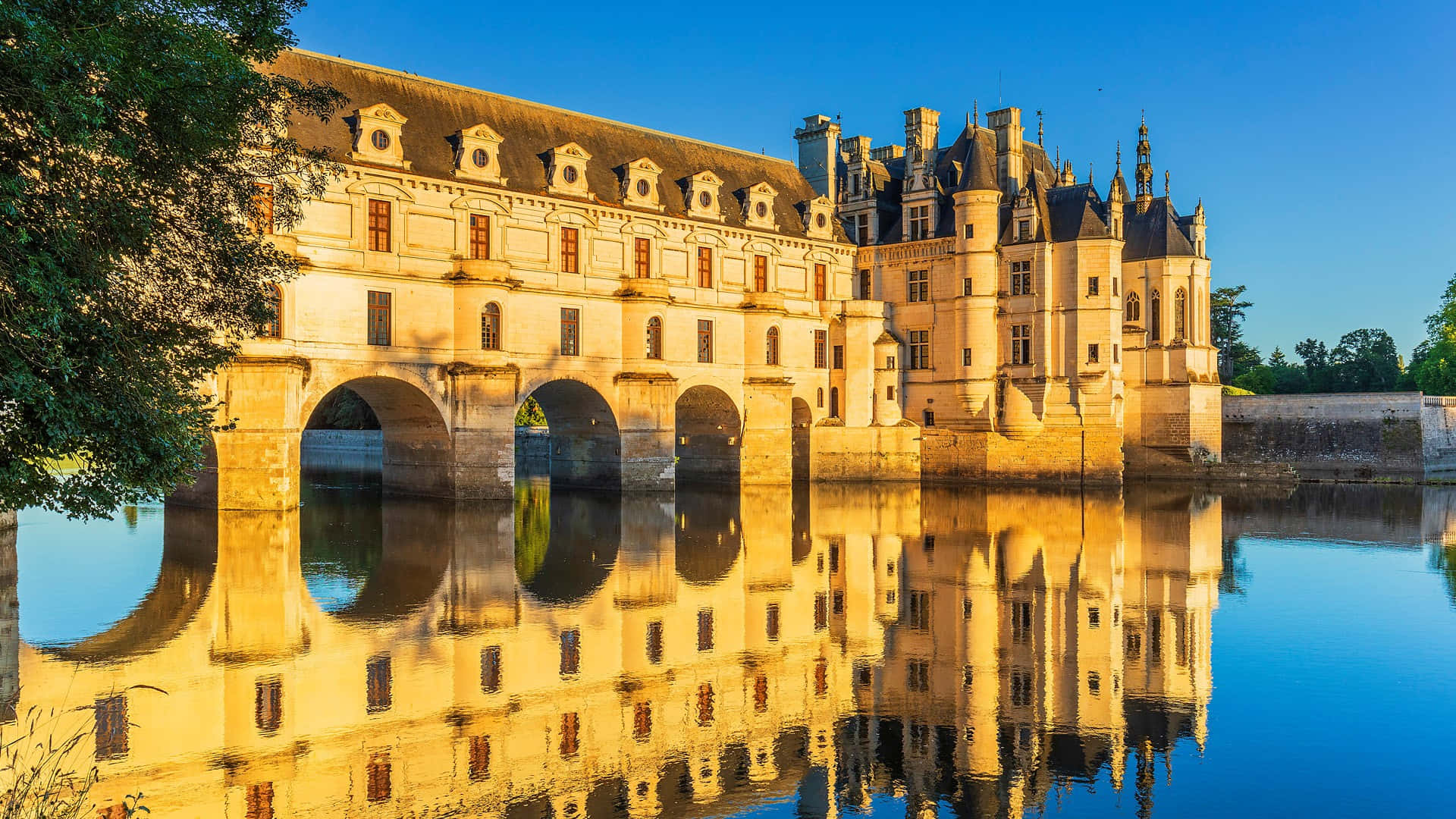 Chenonceau, golden sunlight, arched stone bridge, Full HD Desktop Wallpaper